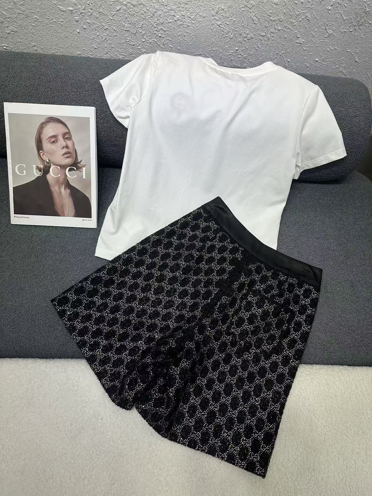 GUCC1 高品質刺繍Tシャツ+ショーツ2点セット【50％割引+送料無料】