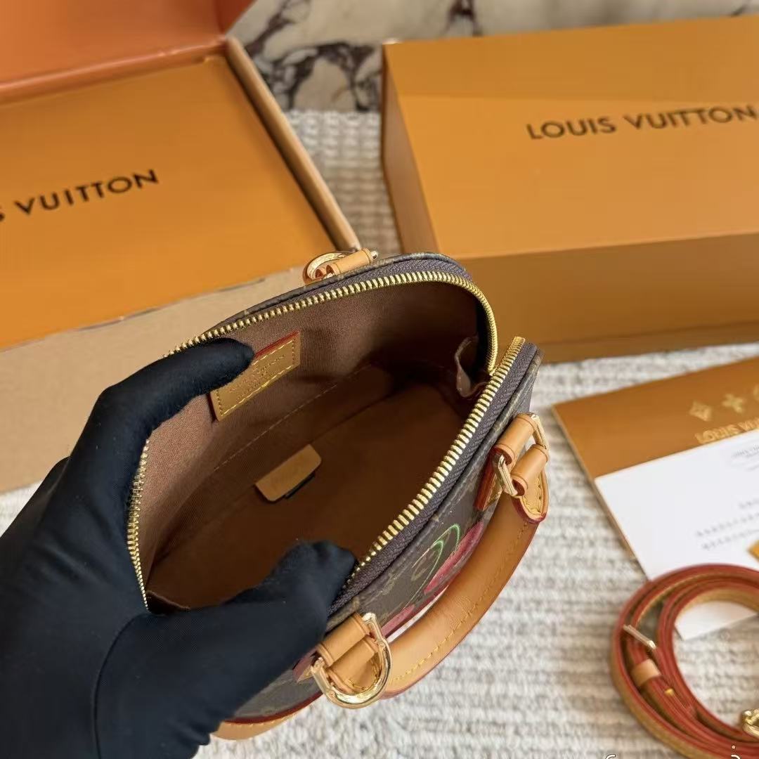 LVチェリーハンドバッグ【50％割引+送料無料】