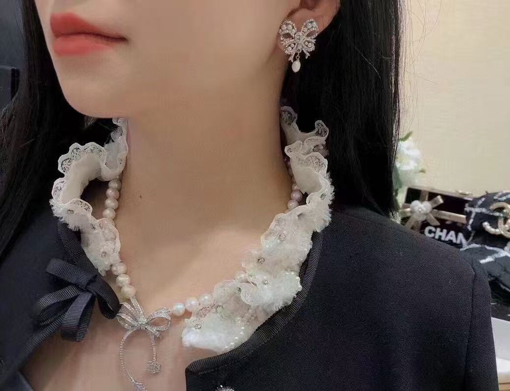 CHANE1 ダブルC ボウ パール スタッド イヤリング【50％割引+送料無料】