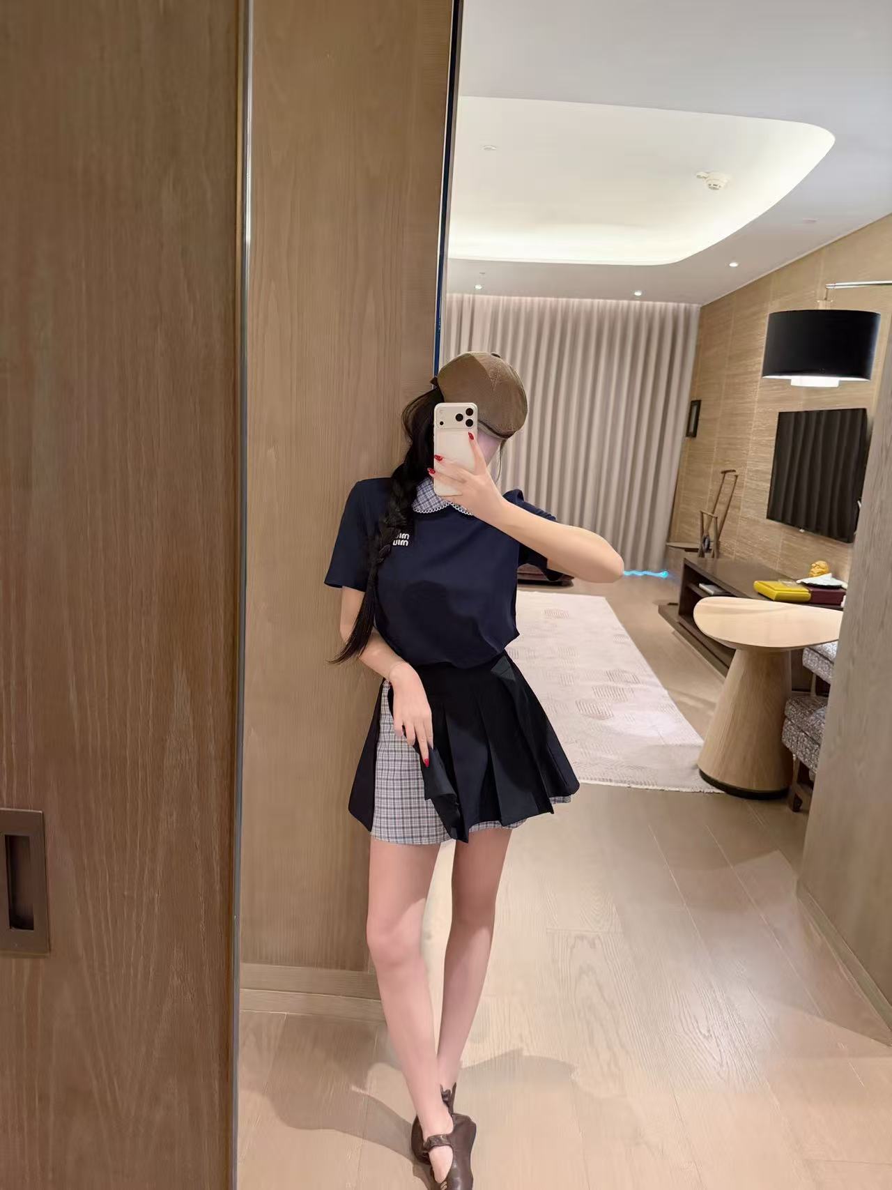 M1UM1U 刺繍レタートップ+スカート ツーピースセット【50％割引+送料無料】