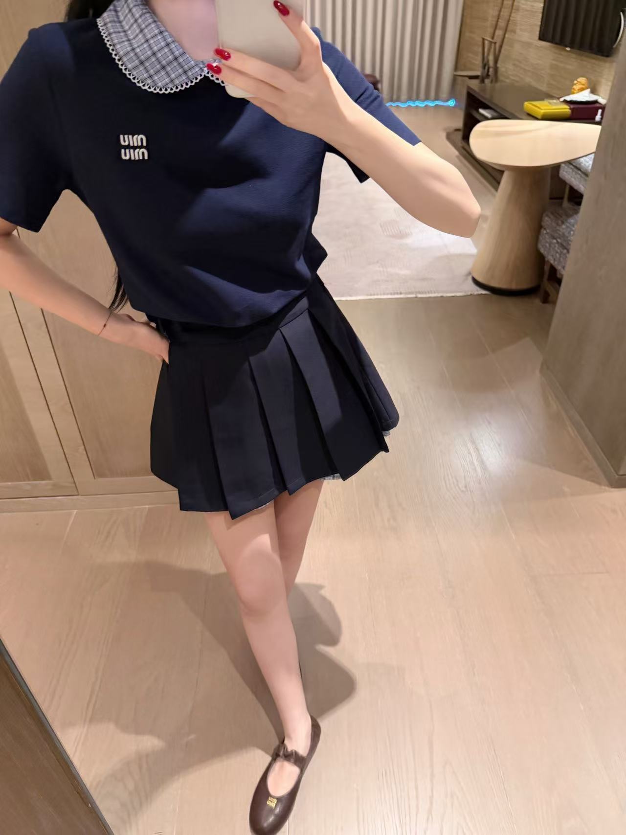 M1UM1U 刺繍レタートップ+スカート ツーピースセット【50％割引+送料無料】