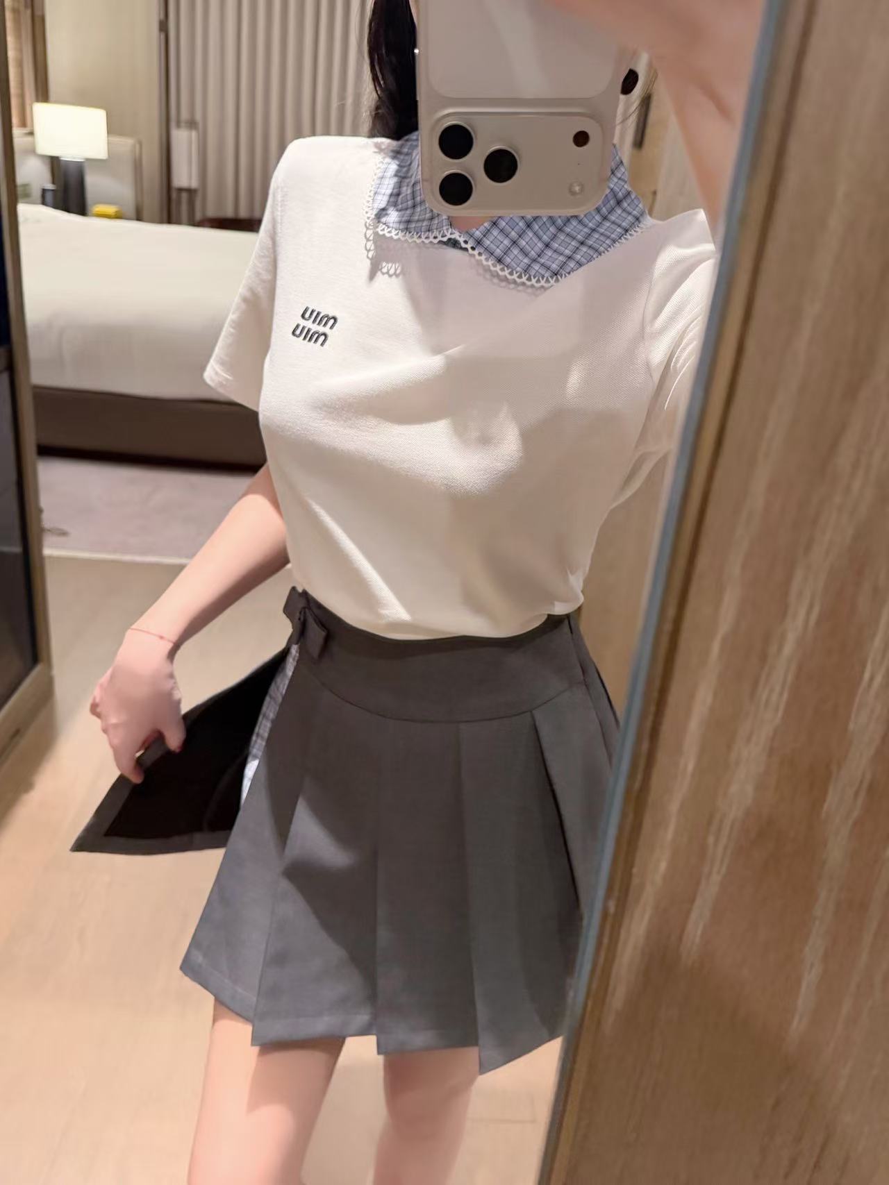 M1UM1U 刺繍レタートップ+スカート ツーピースセット【50％割引+送料無料】