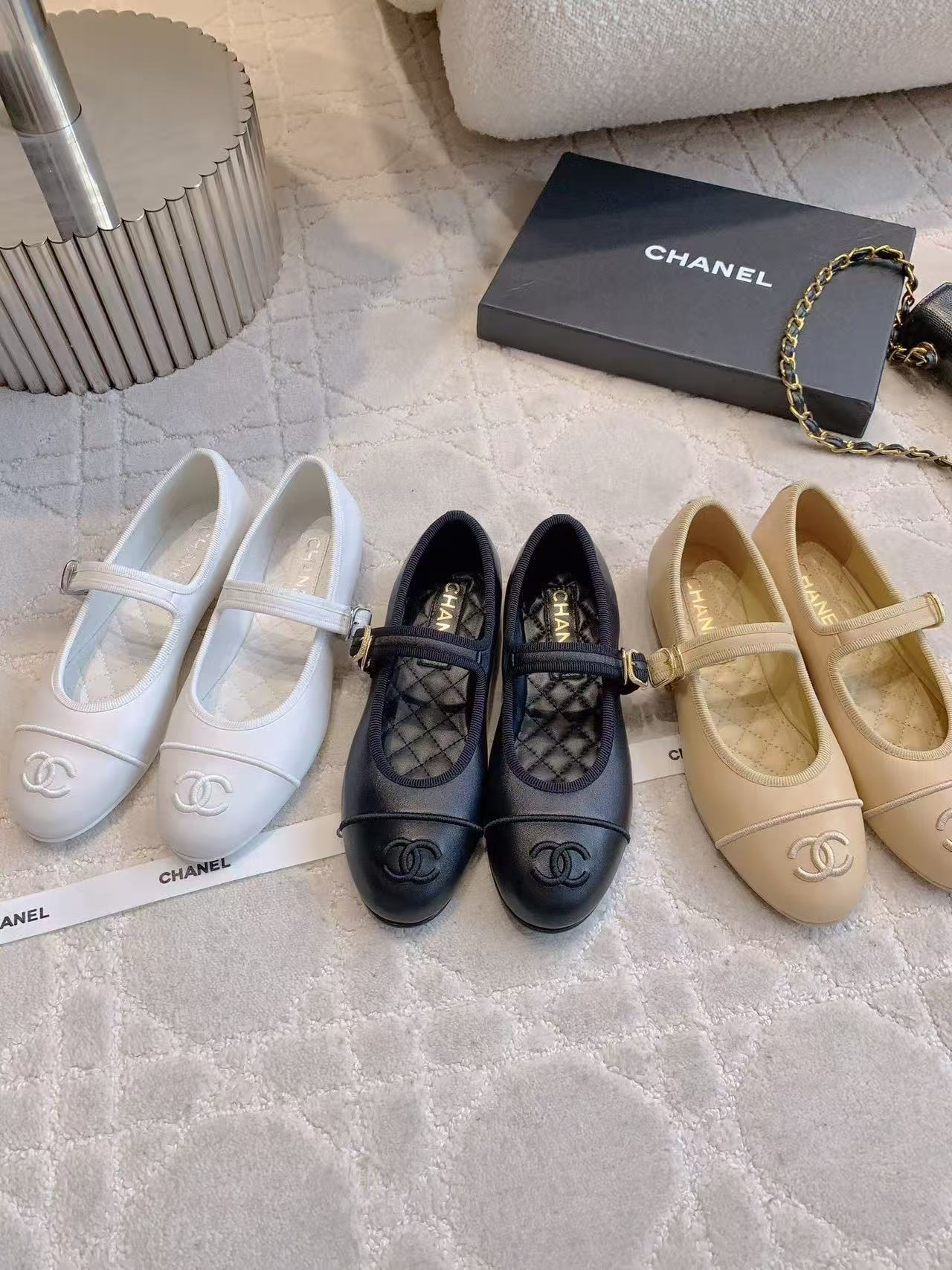 CHANE1 高品質ダブルCラムスキンフラットシューズ【50％割引+送料無料】