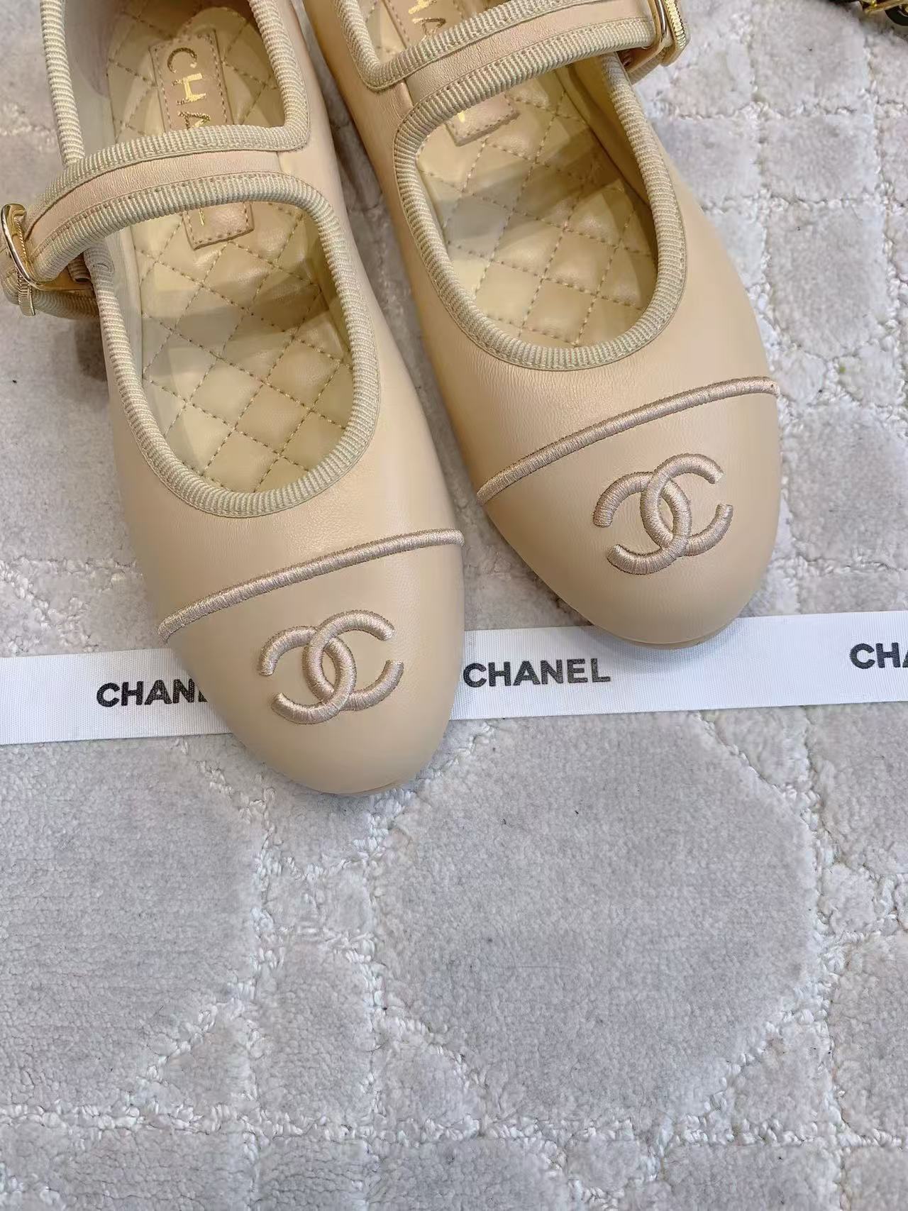 CHANE1 高品質ダブルCラムスキンフラットシューズ【50％割引+送料無料】