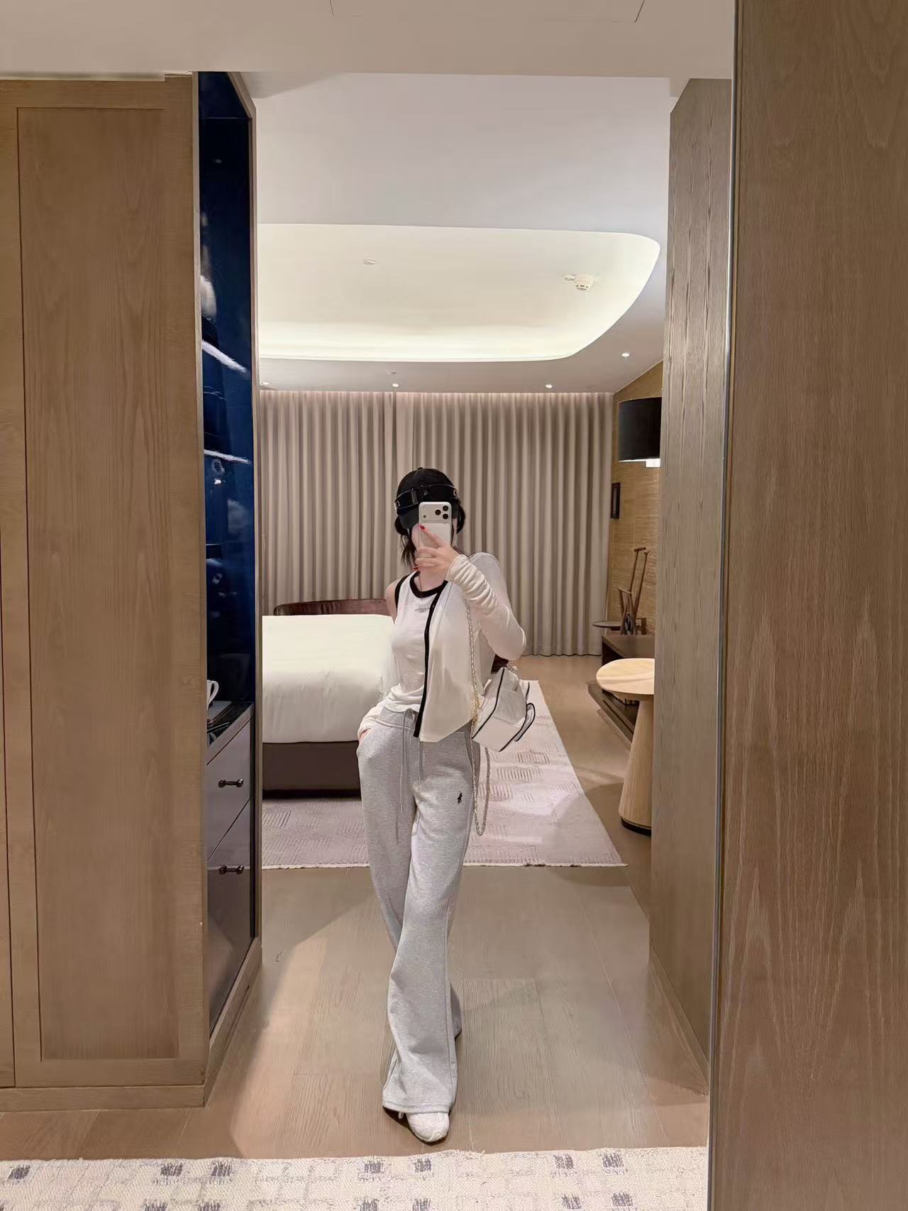 DIOR ウールベスト + カーディガン ツーピースセット【50％割引+送料無料】