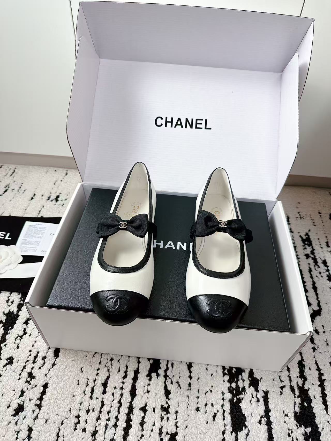 CHANE1 高品質ボウダブルCフラットシューズ【50％割引+送料無料】