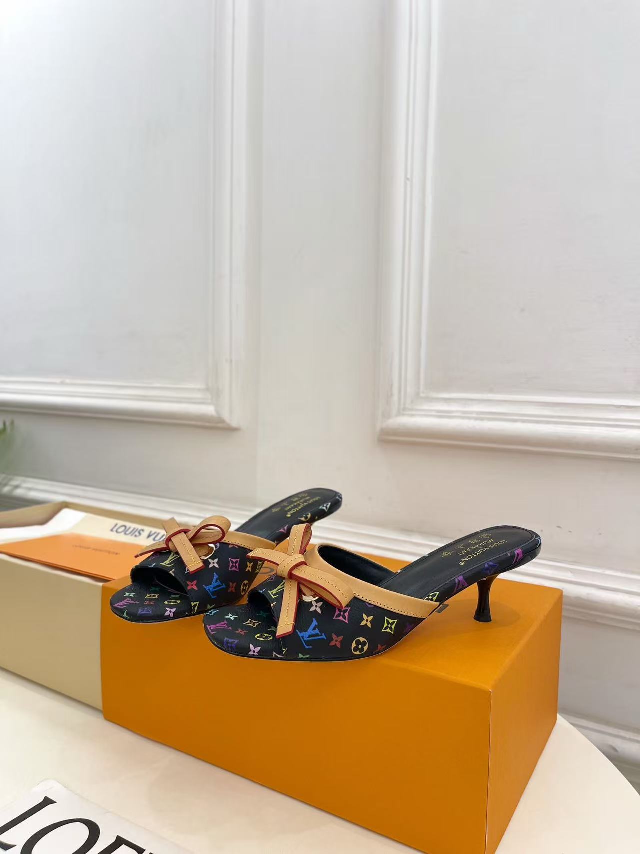 LVの高品質ラムスキンボウローヒールシューズ【50％割引+送料無料】