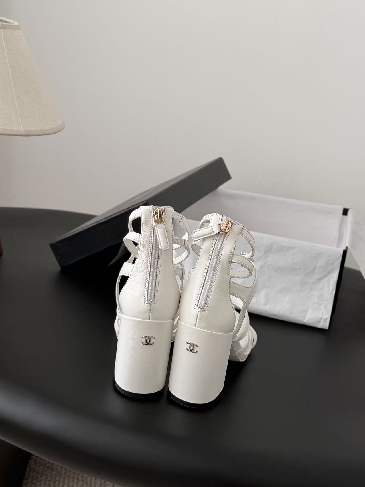 CHANE1高品質カメリアハイヒールサンダル【50％割引+送料無料】