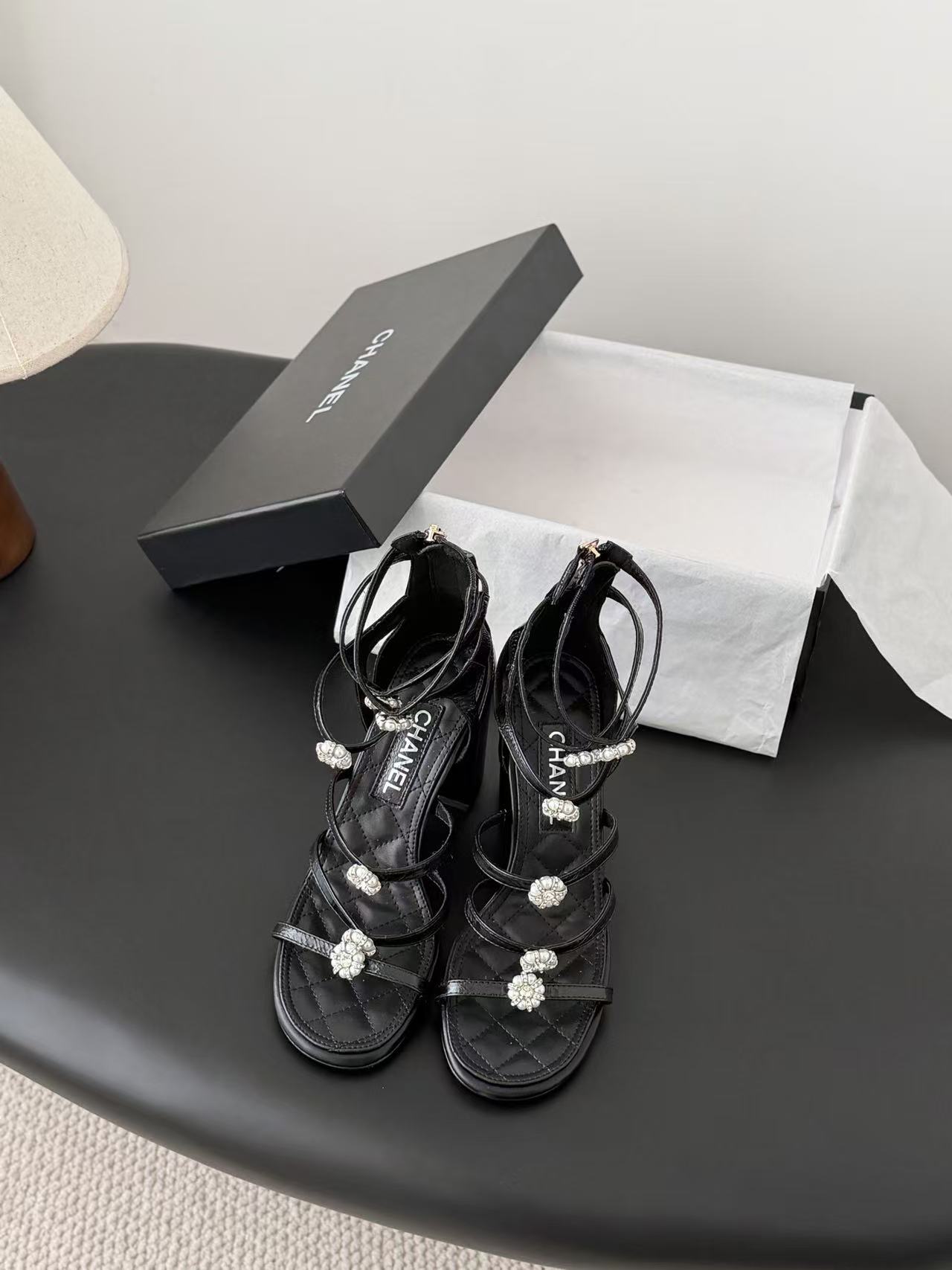 CHANE1高品質カメリアハイヒールサンダル【50％割引+送料無料】
