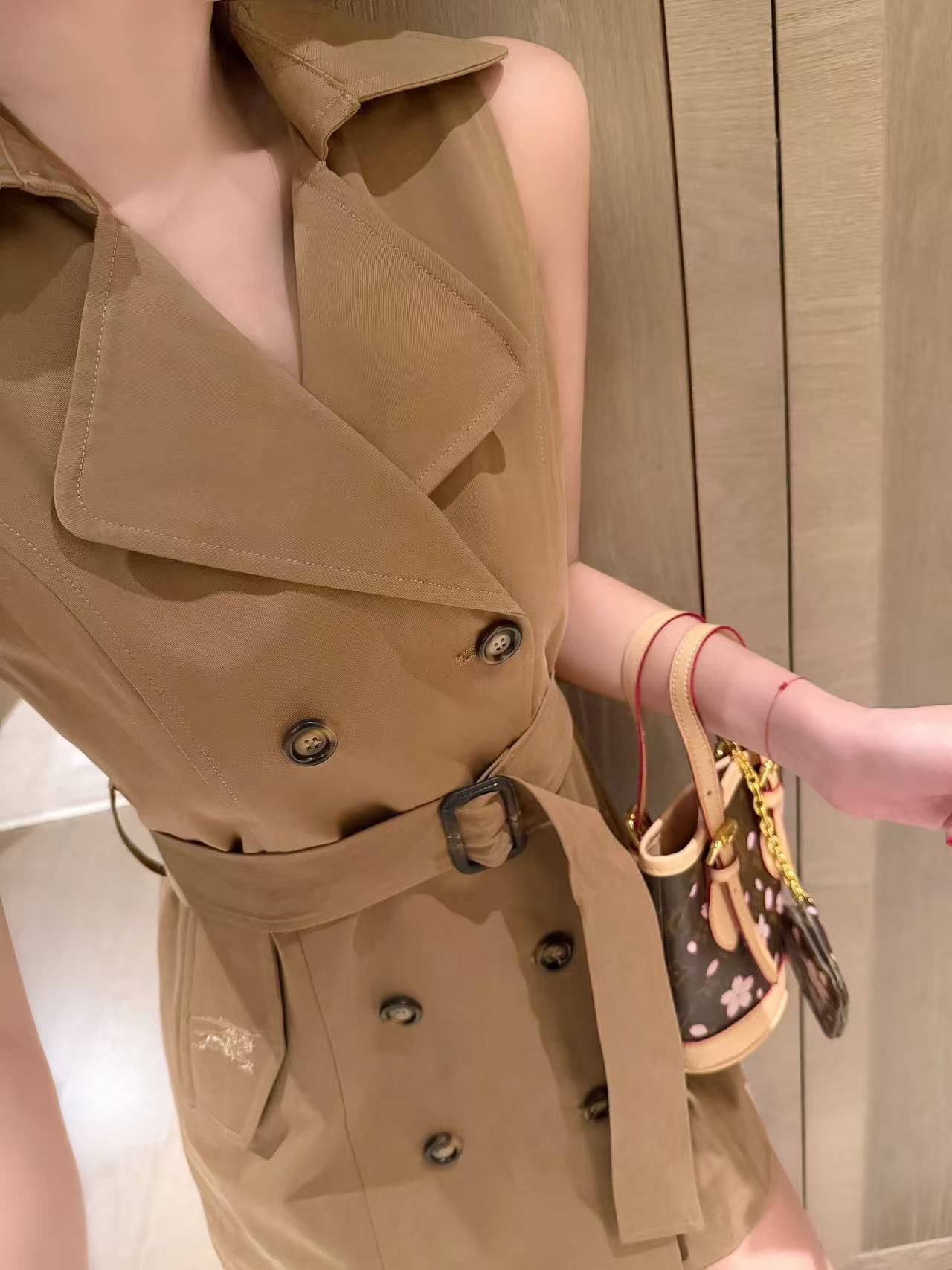 BUR8ERRY ダブルブレスト ノースリーブ ドレス【50％割引+送料無料】