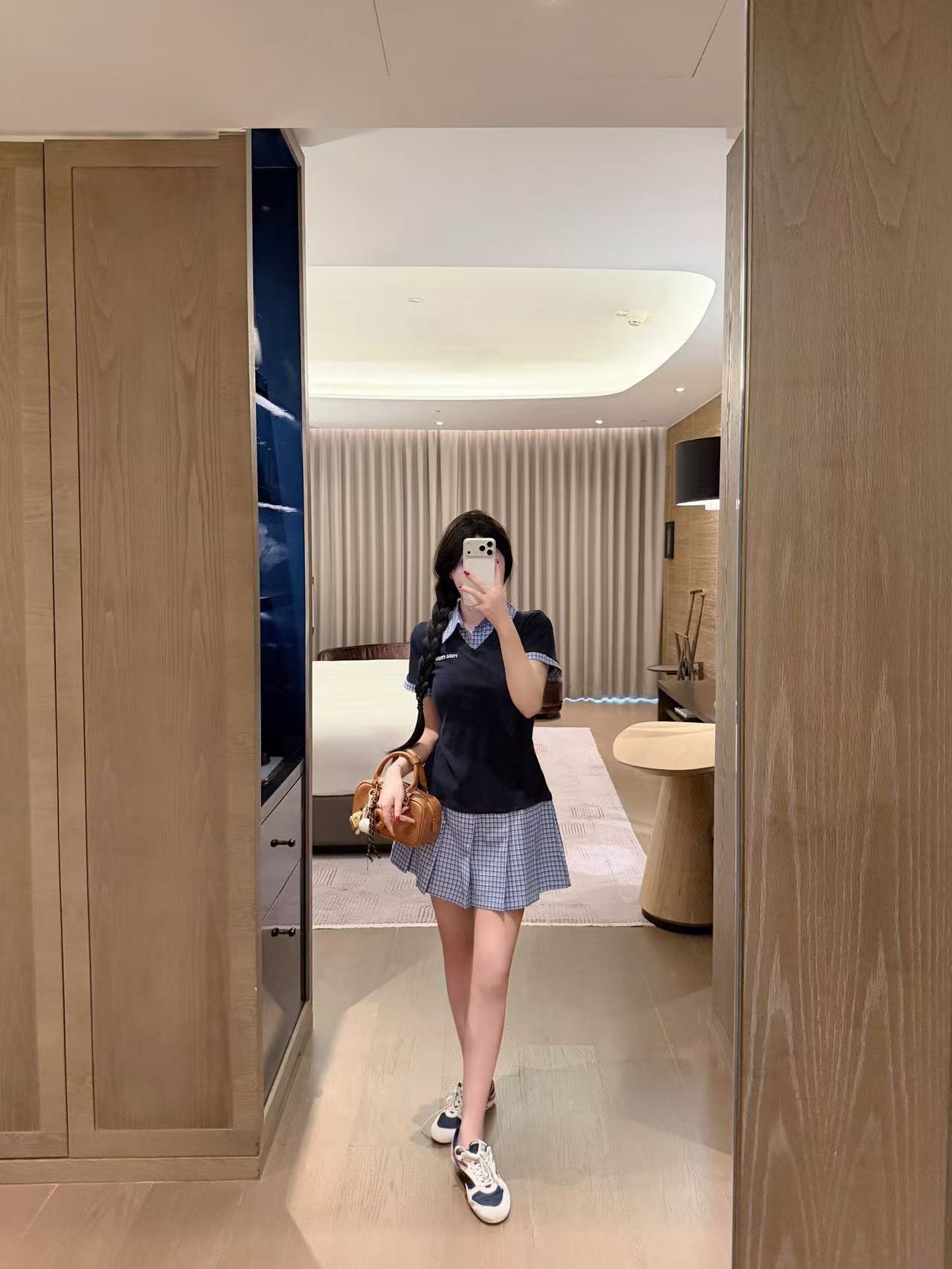 M1UM1U カラーブロック刺繍レタードレス【50％割引+送料無料】