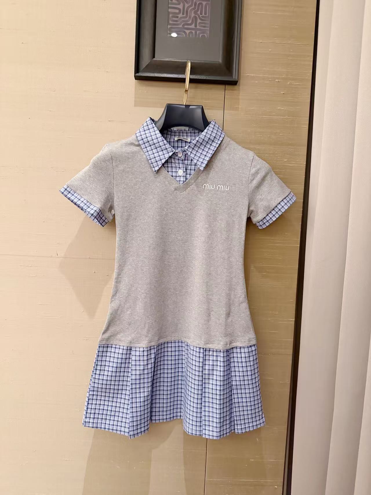 M1UM1U カラーブロック刺繍レタードレス【50％割引+送料無料】