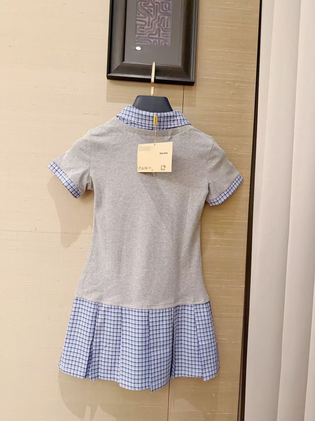 M1UM1U カラーブロック刺繍レタードレス【50％割引+送料無料】