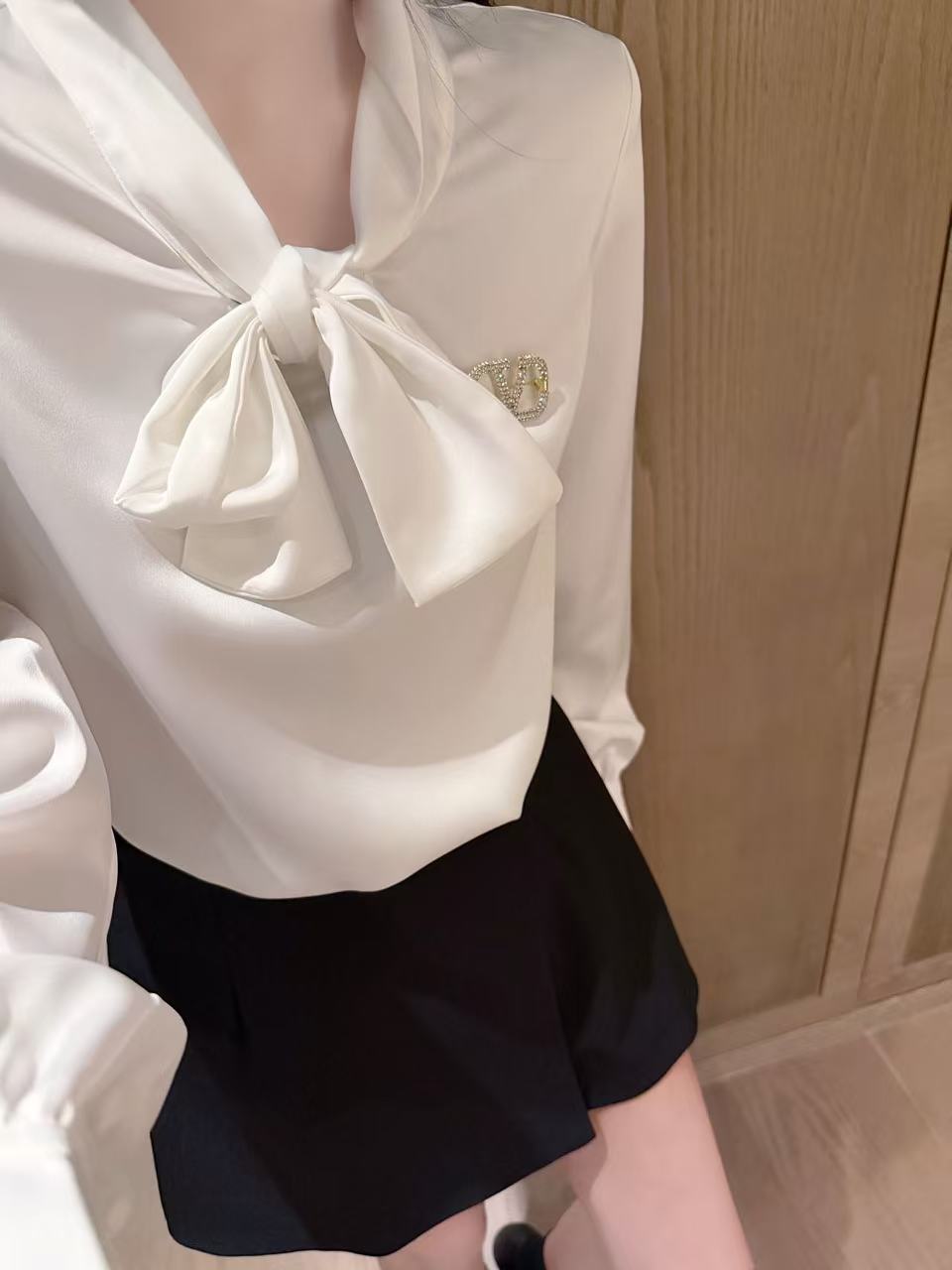 VALENT1NO シルクサテンシャツ＋ショーツ ツーピースセット【50％割引+送料無料】