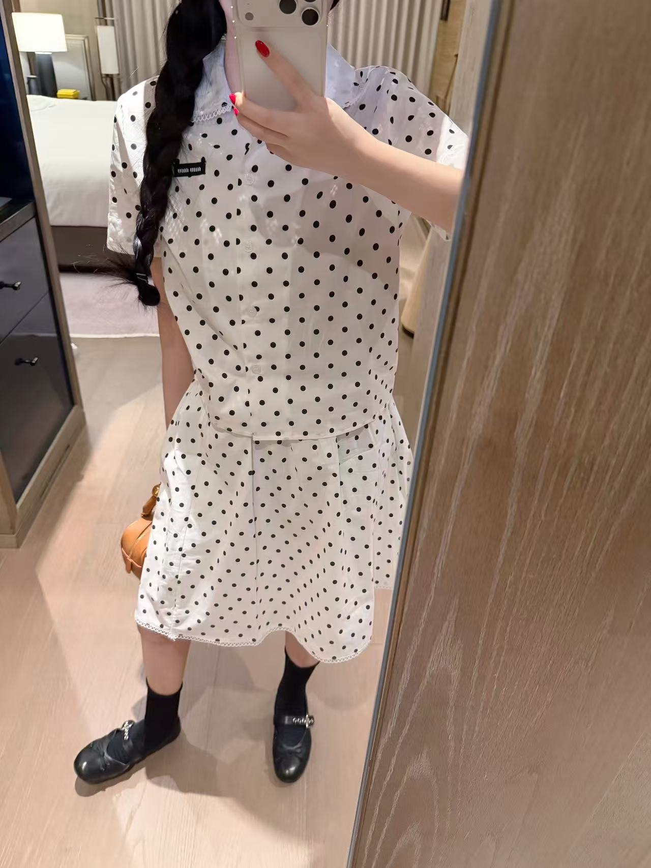 M1UM1U 水玉シャツ＋スカート ツーピースセット【50％割引+送料無料】