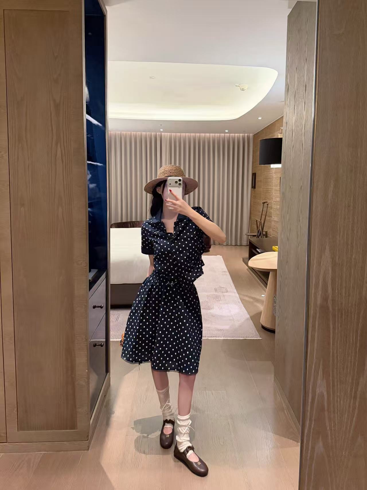 M1UM1U 水玉シャツ＋スカート ツーピースセット【50％割引+送料無料】