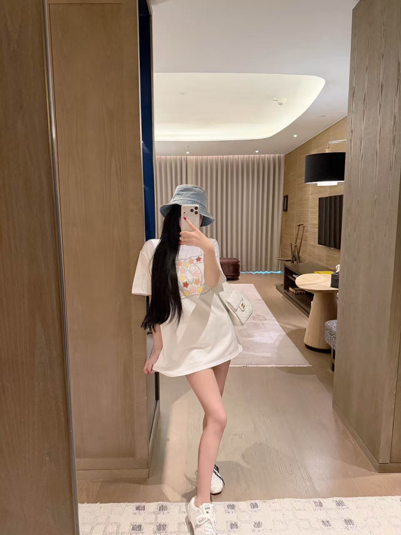 CHANE1 五芒星ダブルC Tシャツ【50％割引+送料無料】