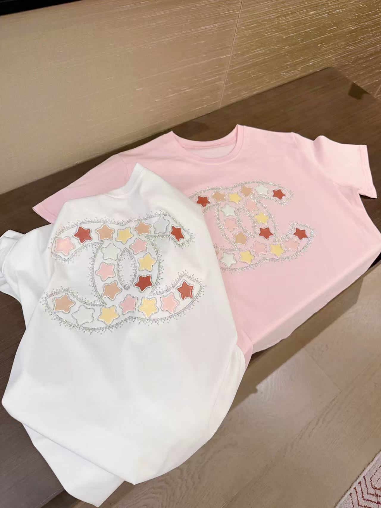 CHANE1 五芒星ダブルC Tシャツ【50％割引+送料無料】