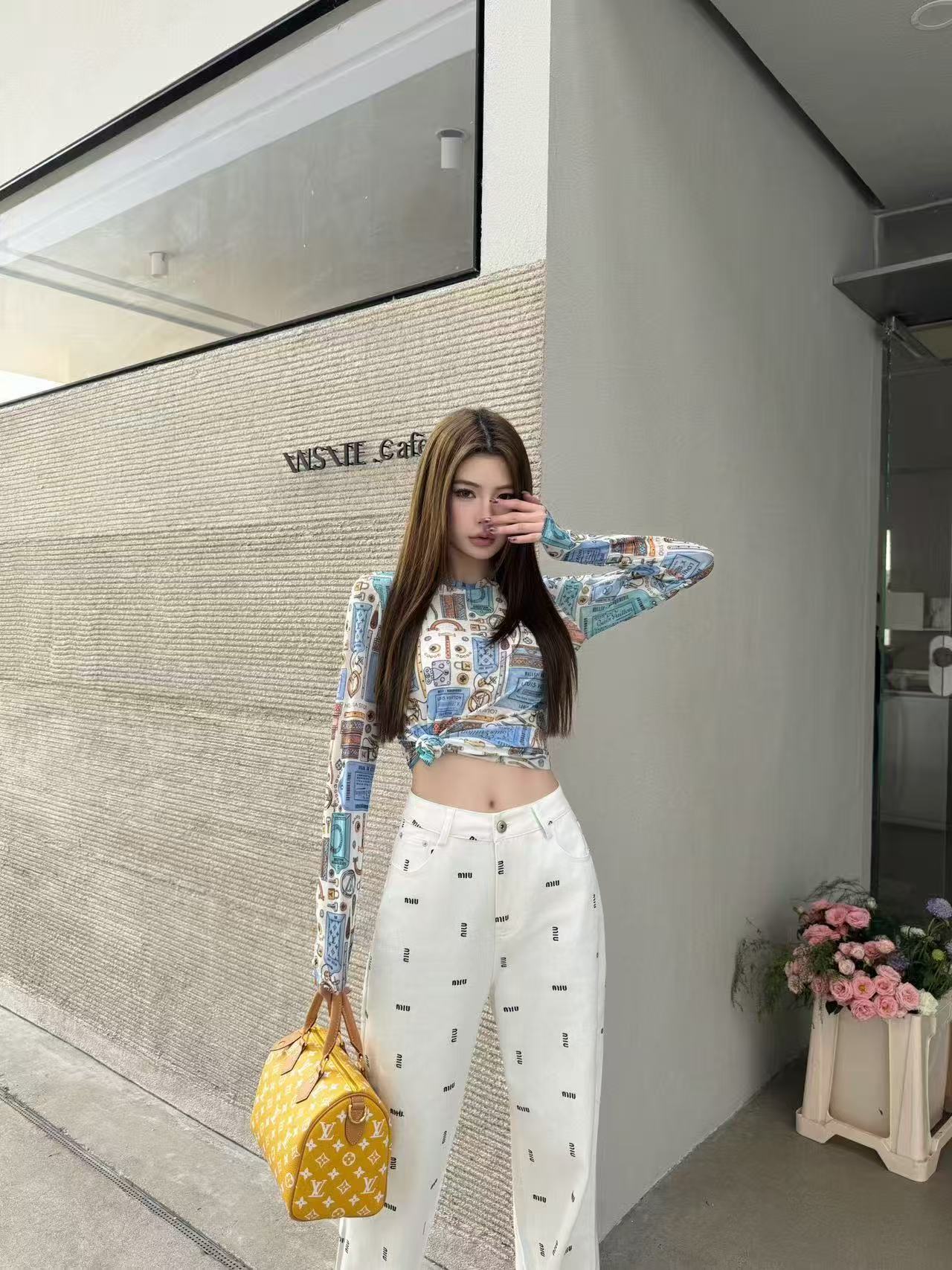 LVプリントメッシュトップスとパンツのツーピースセット【50％割引+送料無料】