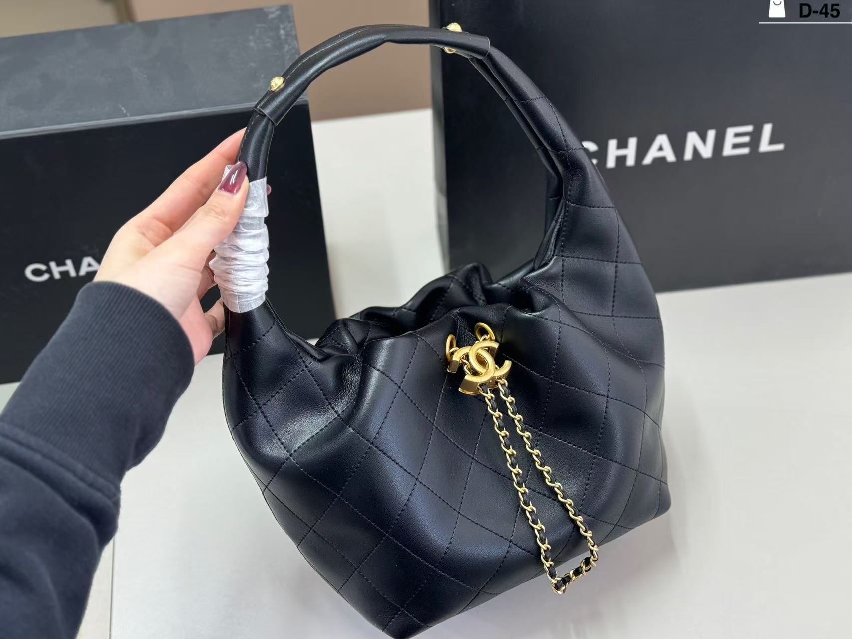 CHANE1Hoboハンドバッグ【50％割引+送料無料】