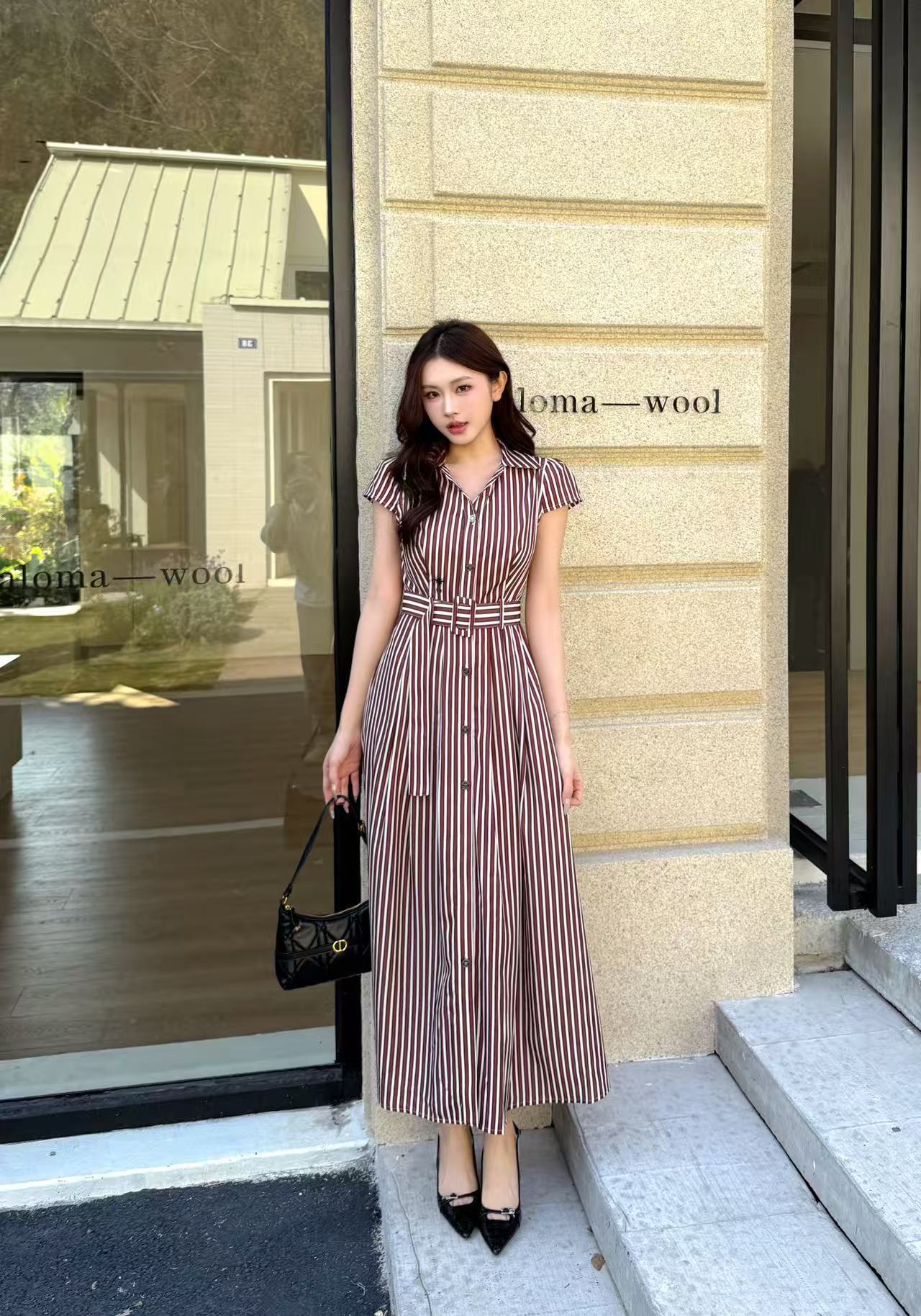 DIOR 高品質ストライプ刺繍ノースリーブドレス【50％割引+送料無料】