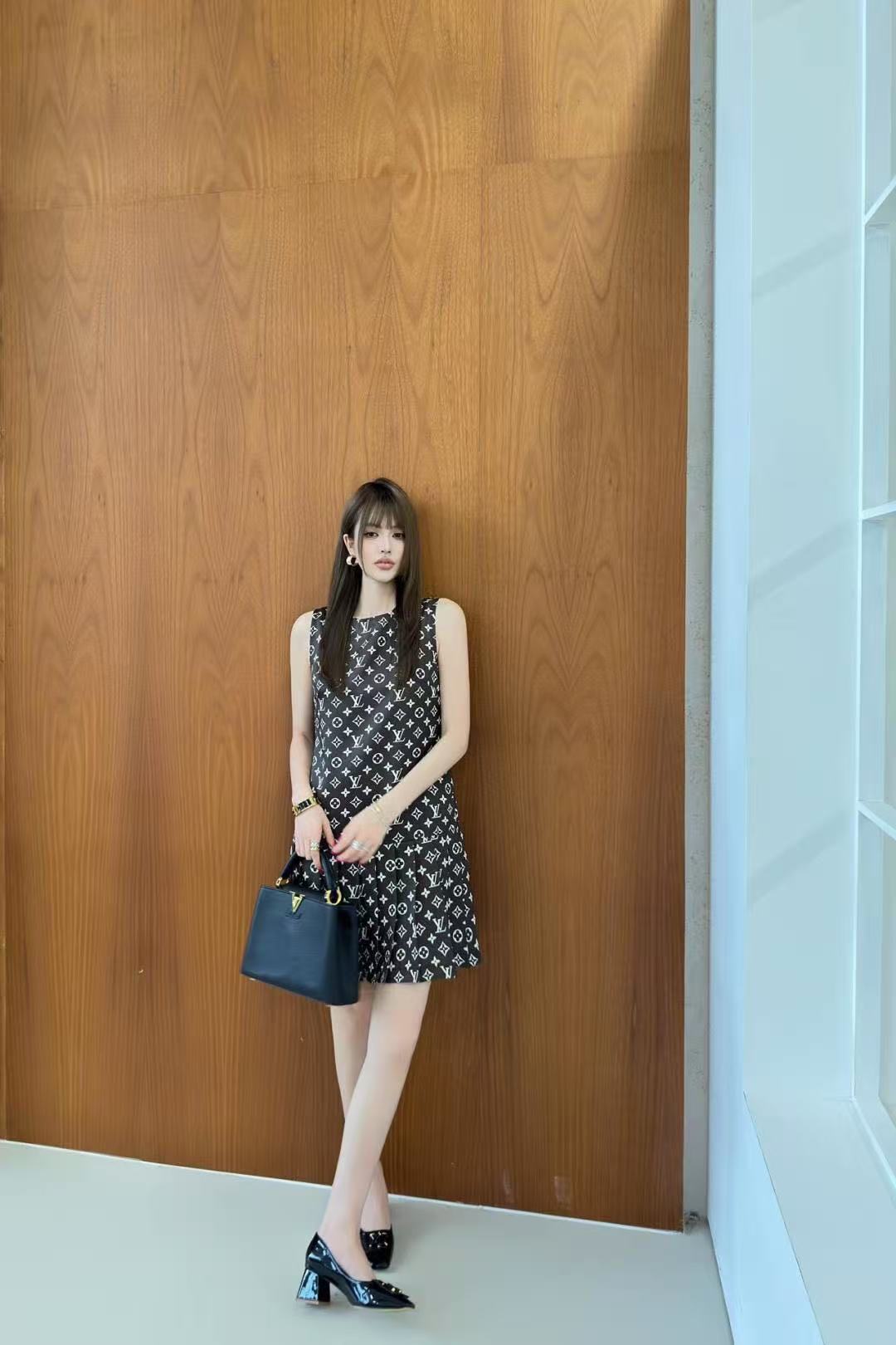 LV ノースリーブプリントドレス【50％割引+送料無料】