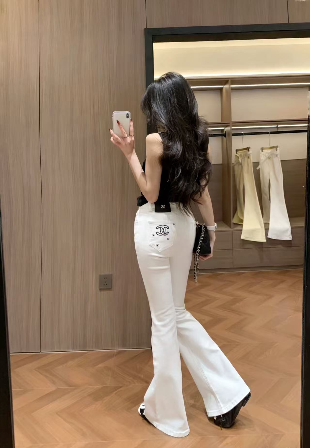 CHANE1 ダブルCフレアジーンズ【50％割引+送料無料】