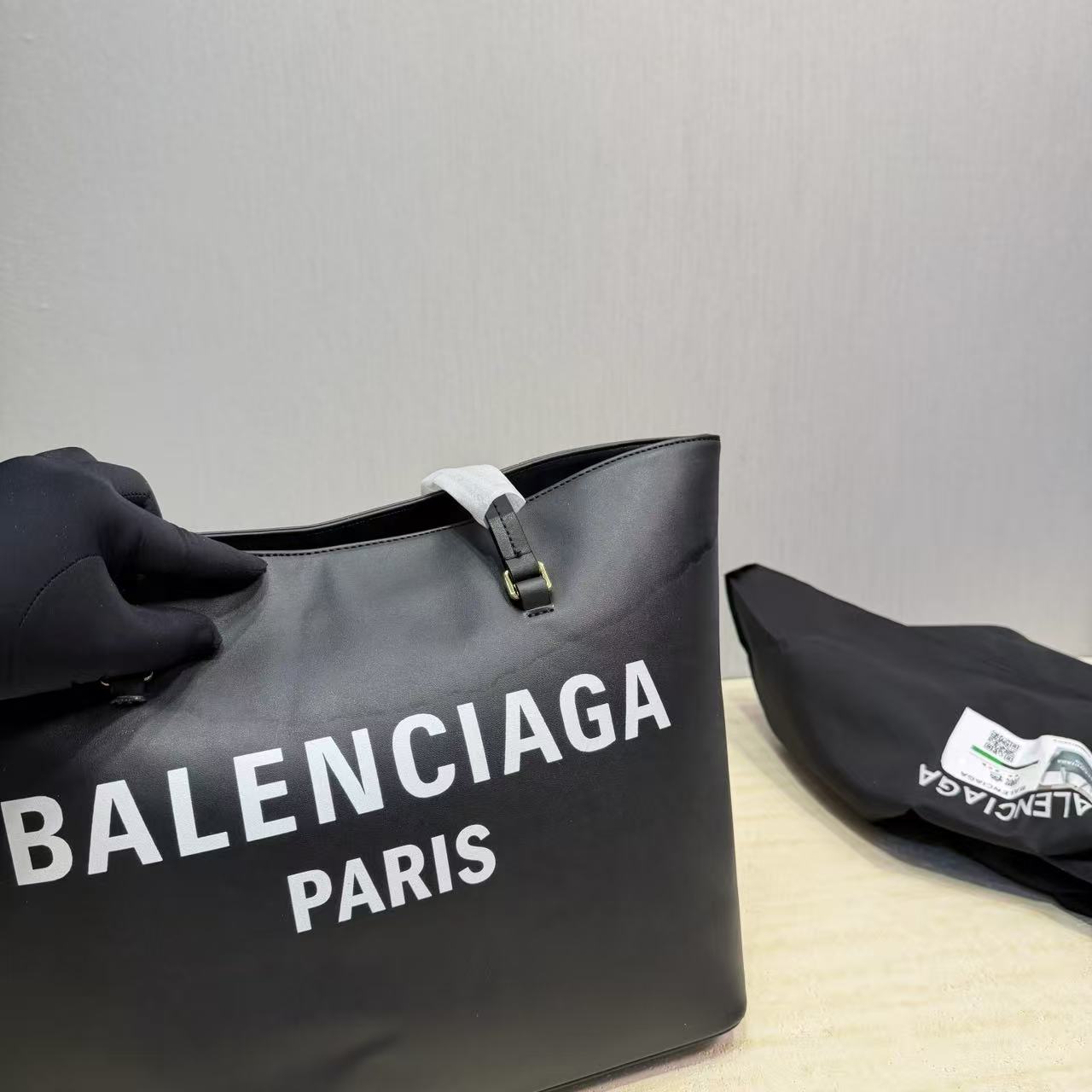 BALENC1AG レタートートバッグ【50％割引+送料無料】