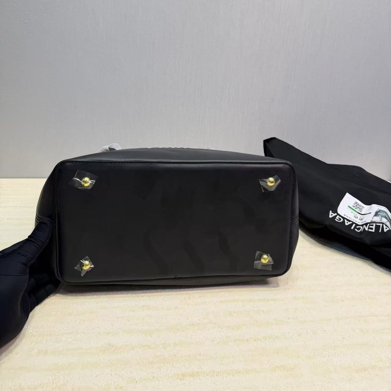 BALENC1AG レタートートバッグ【50％割引+送料無料】