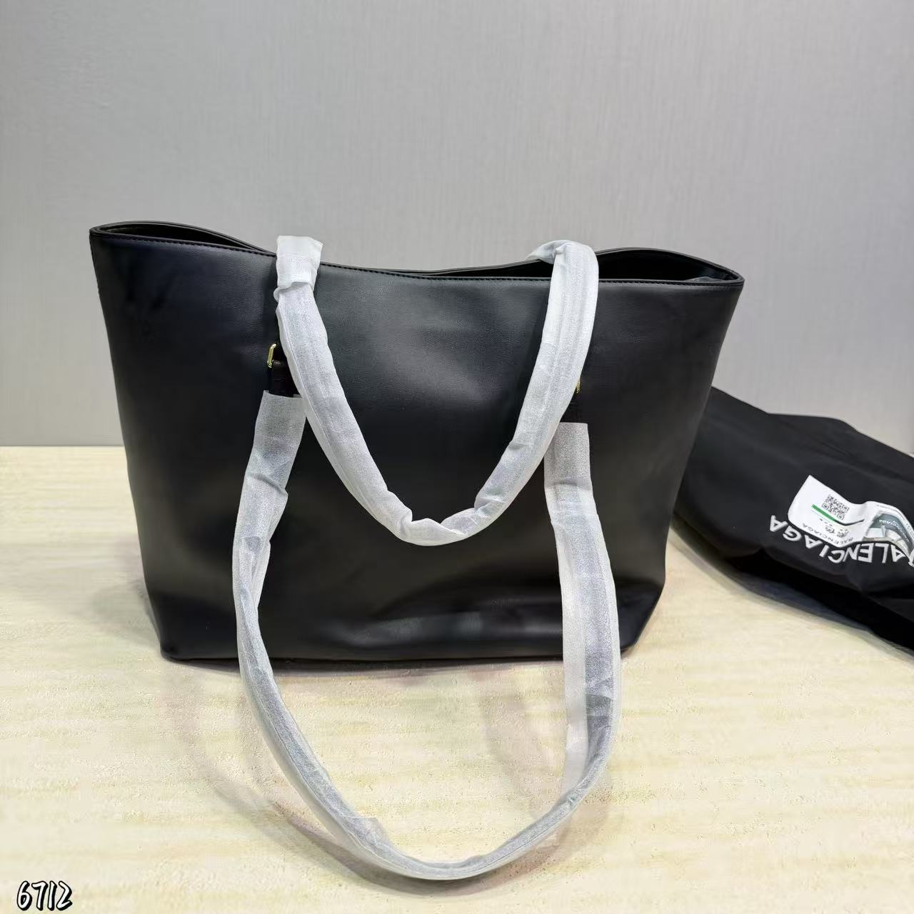 BALENC1AG レタートートバッグ【50％割引+送料無料】