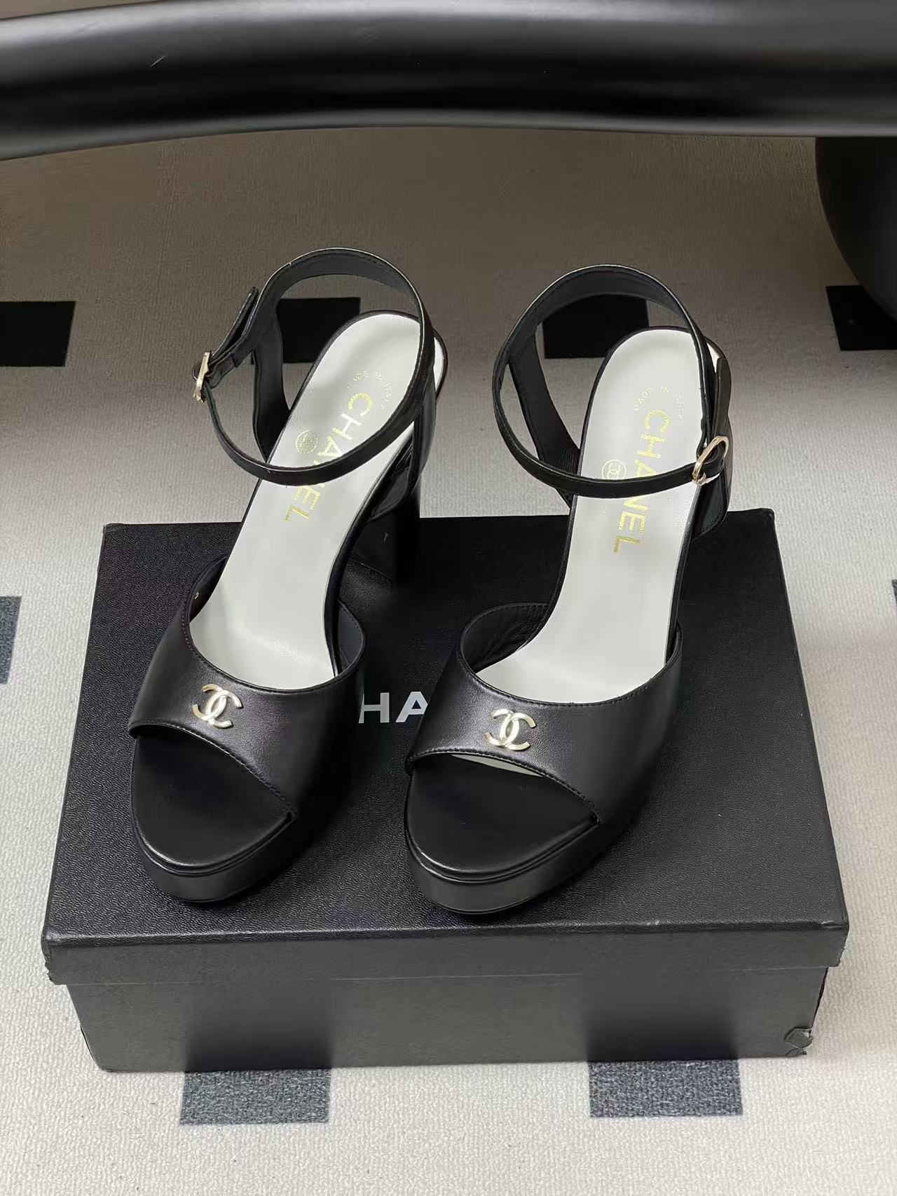 CHANE1 高品質ダブルCハイヒールサンダル【50％割引+送料無料】