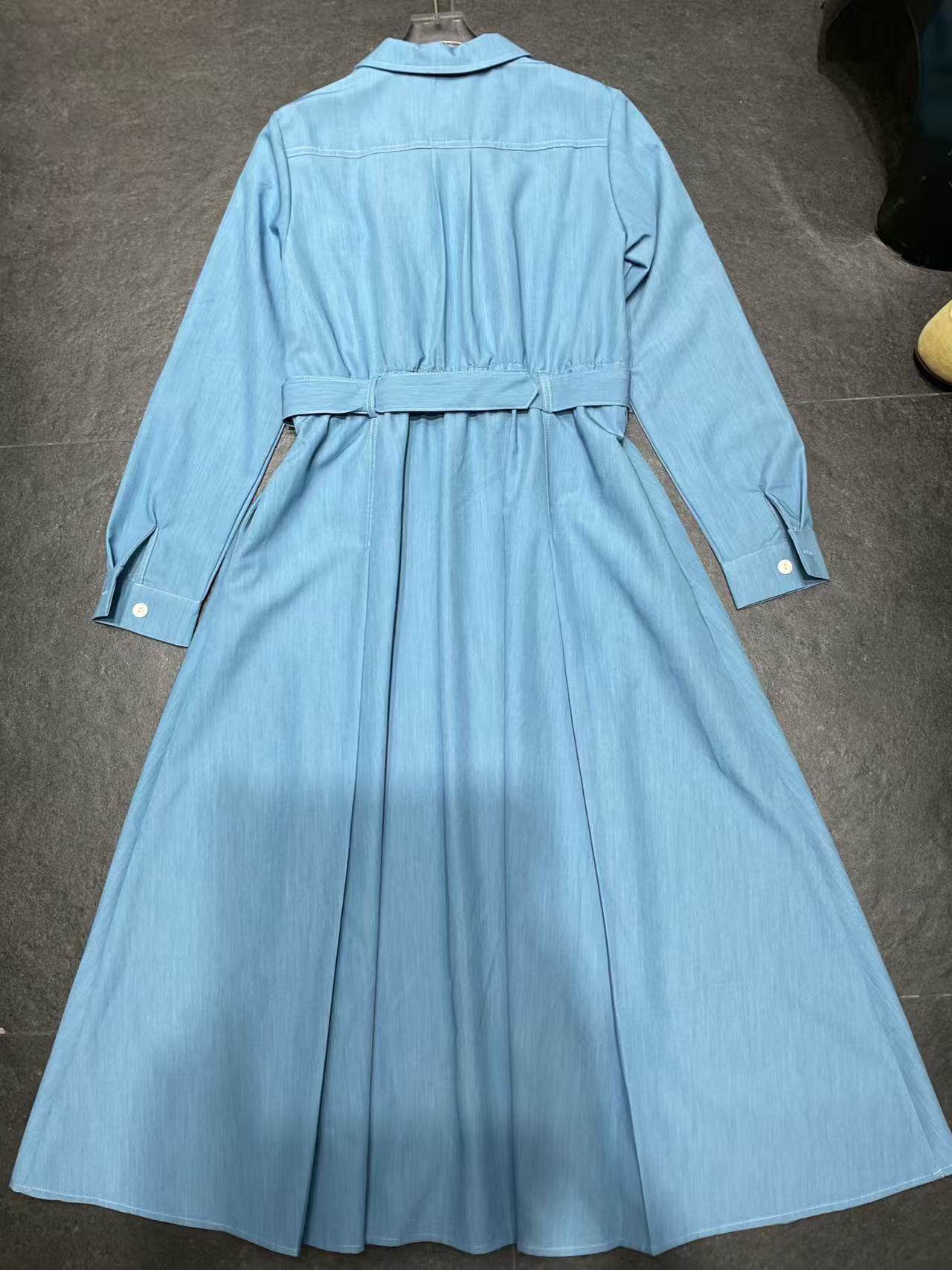 DIORの襟付き長袖ドレス【50％割引+送料無料】