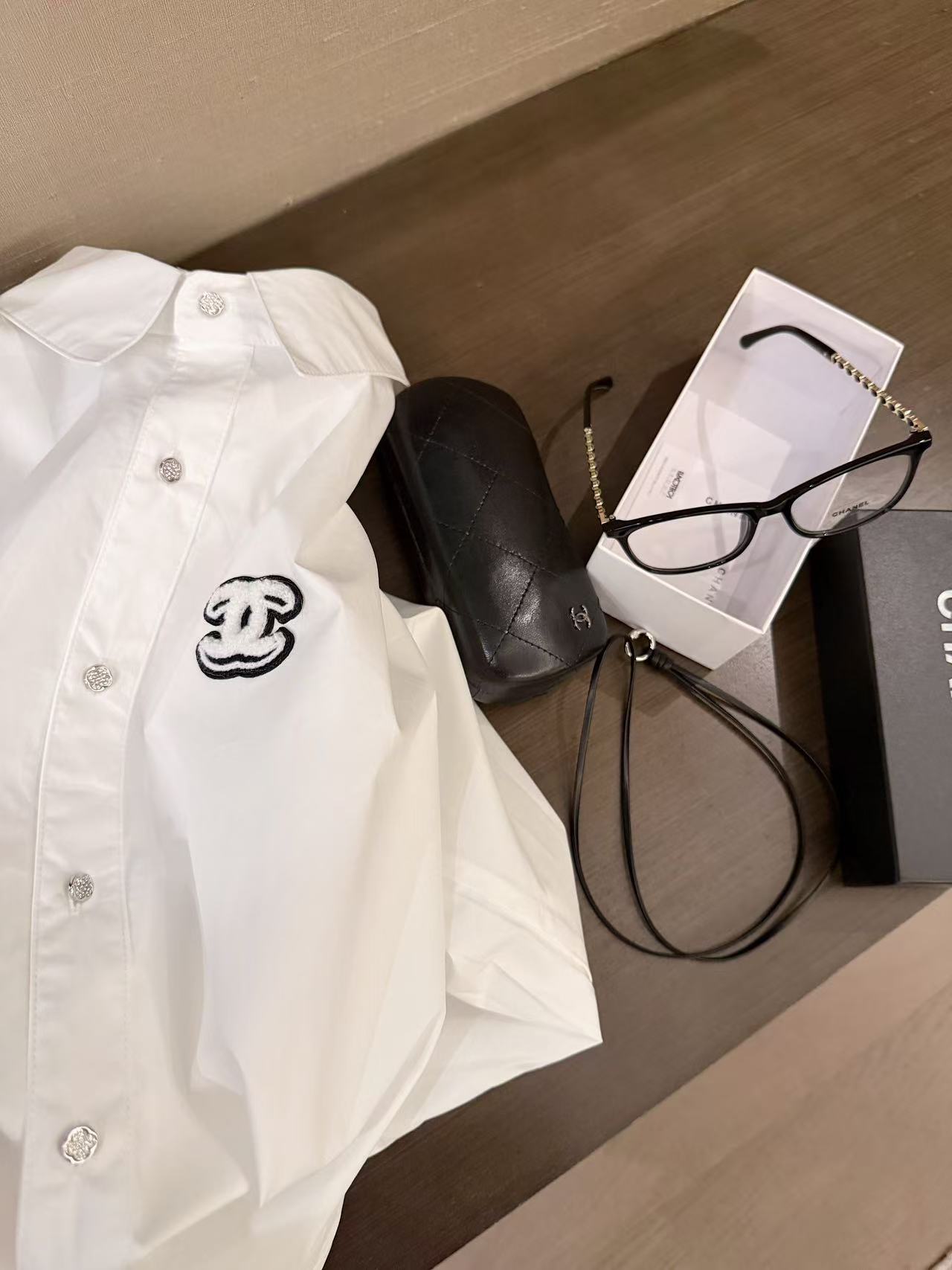 CHANE1 ダブルC シンプルシャツ【50％割引+送料無料】