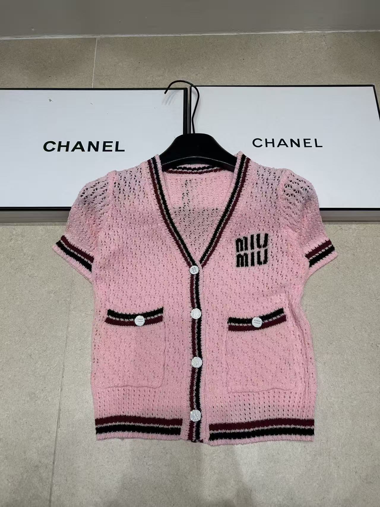 M1UM1U カラーブロック Vネック ウール カーディガン【50％割引+送料無料】