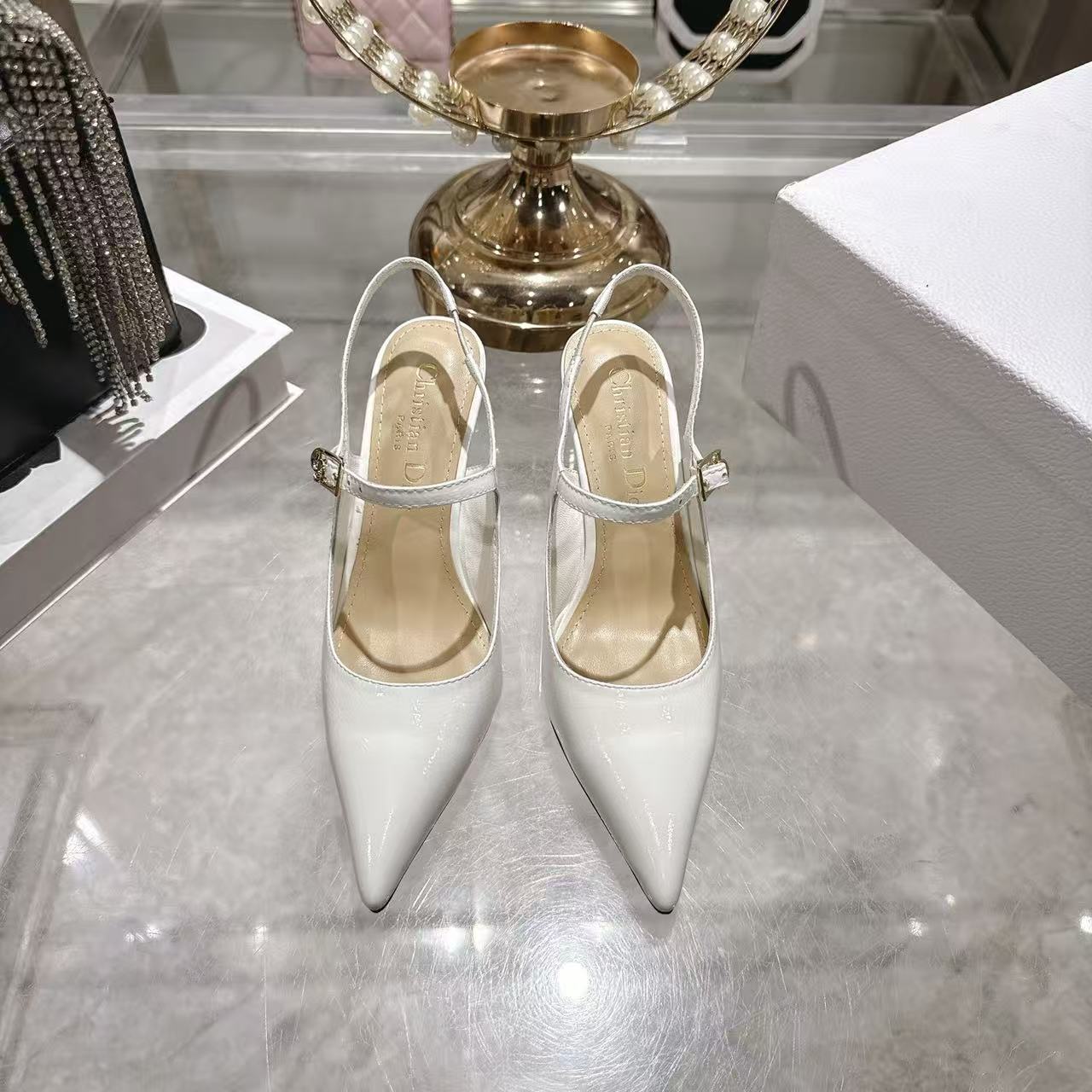 DIORの高品質ポインテッドトゥメリージェーンハイヒール【50％割引+送料無料】