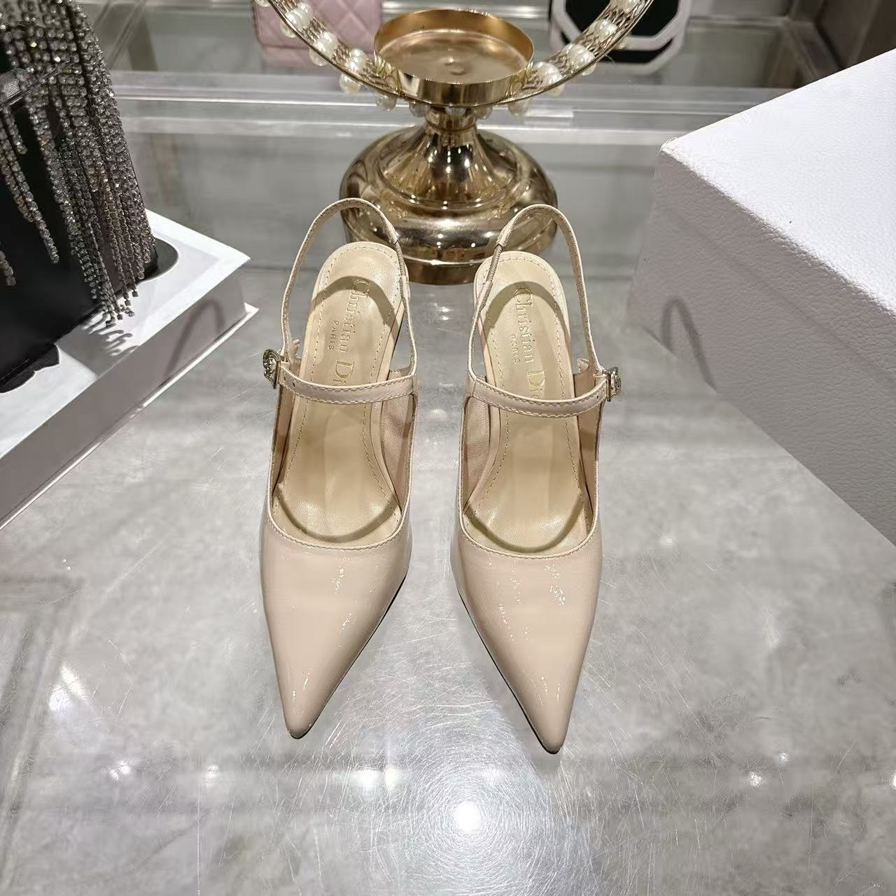 DIORの高品質ポインテッドトゥメリージェーンハイヒール【50％割引+送料無料】