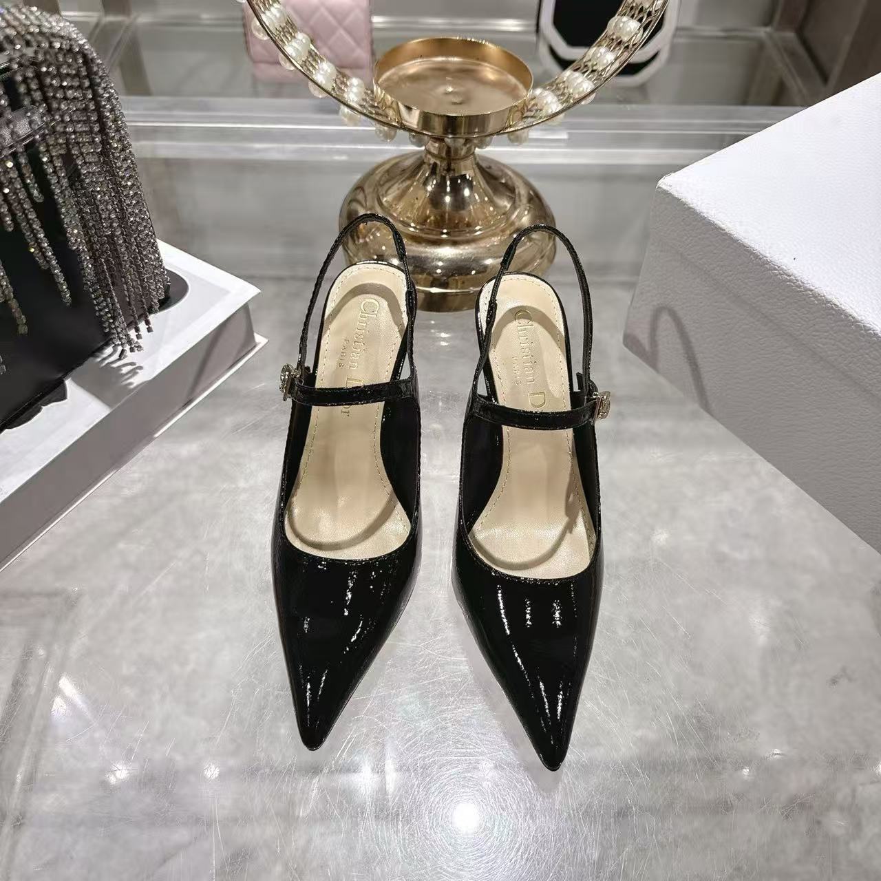 DIORの高品質ポインテッドトゥメリージェーンハイヒール【50％割引+送料無料】