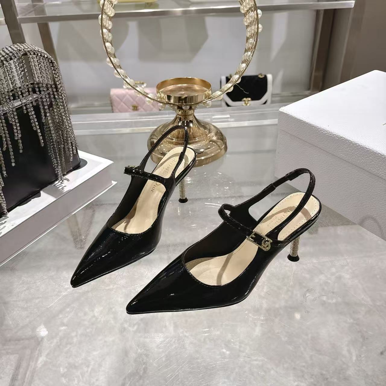 DIORの高品質ポインテッドトゥメリージェーンハイヒール【50％割引+送料無料】