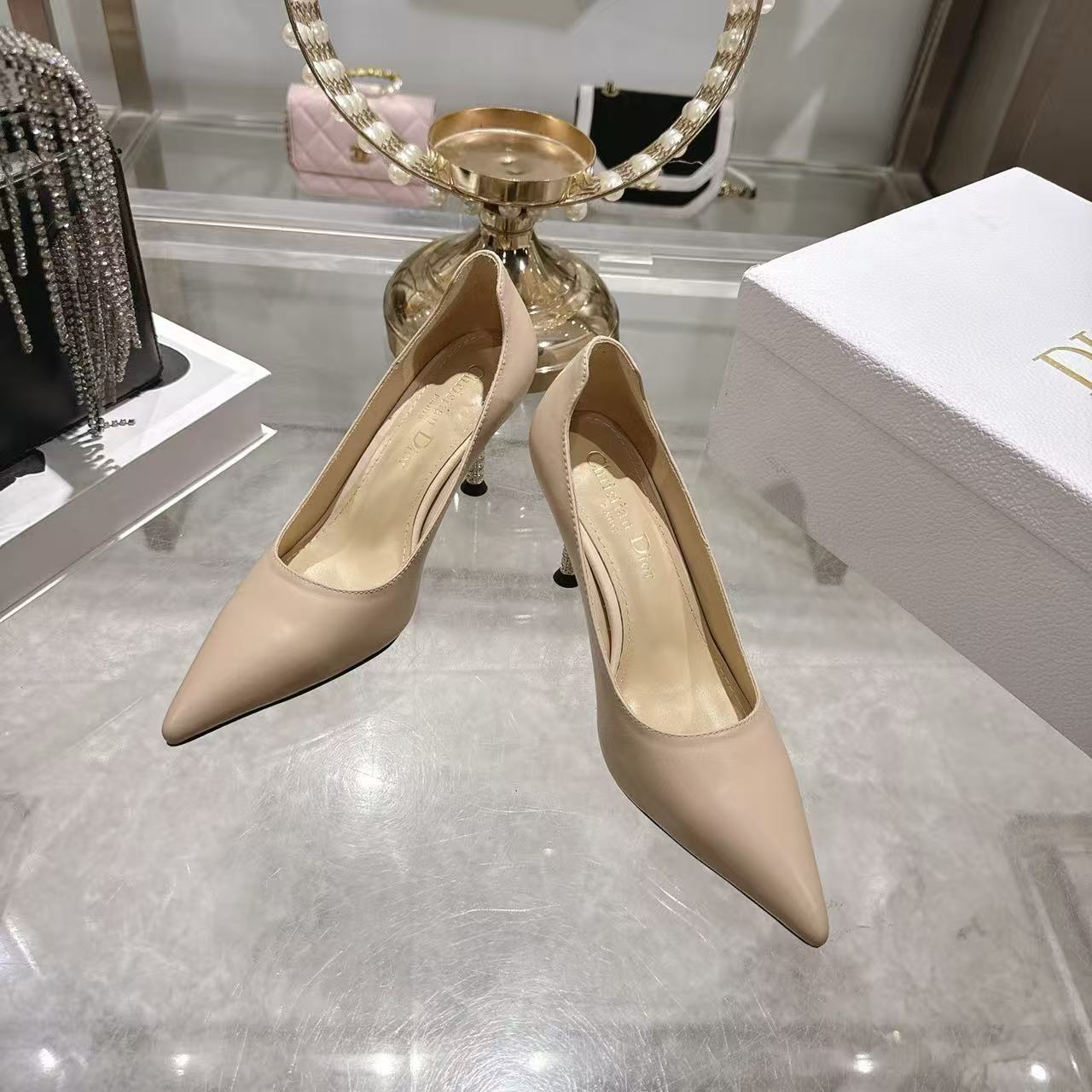 DIORの高品質ミニマリストポインテッドトゥハイヒール【50％割引+送料無料】