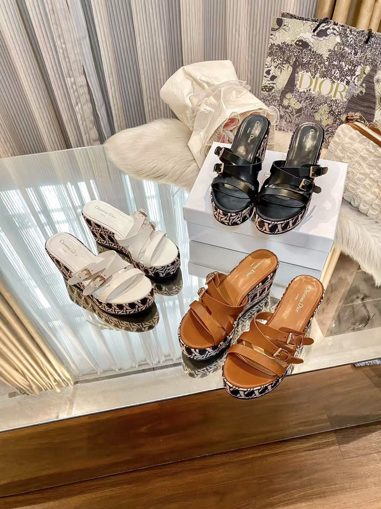 DIOR 滑り止め厚底スリッパ【50％割引+送料無料】