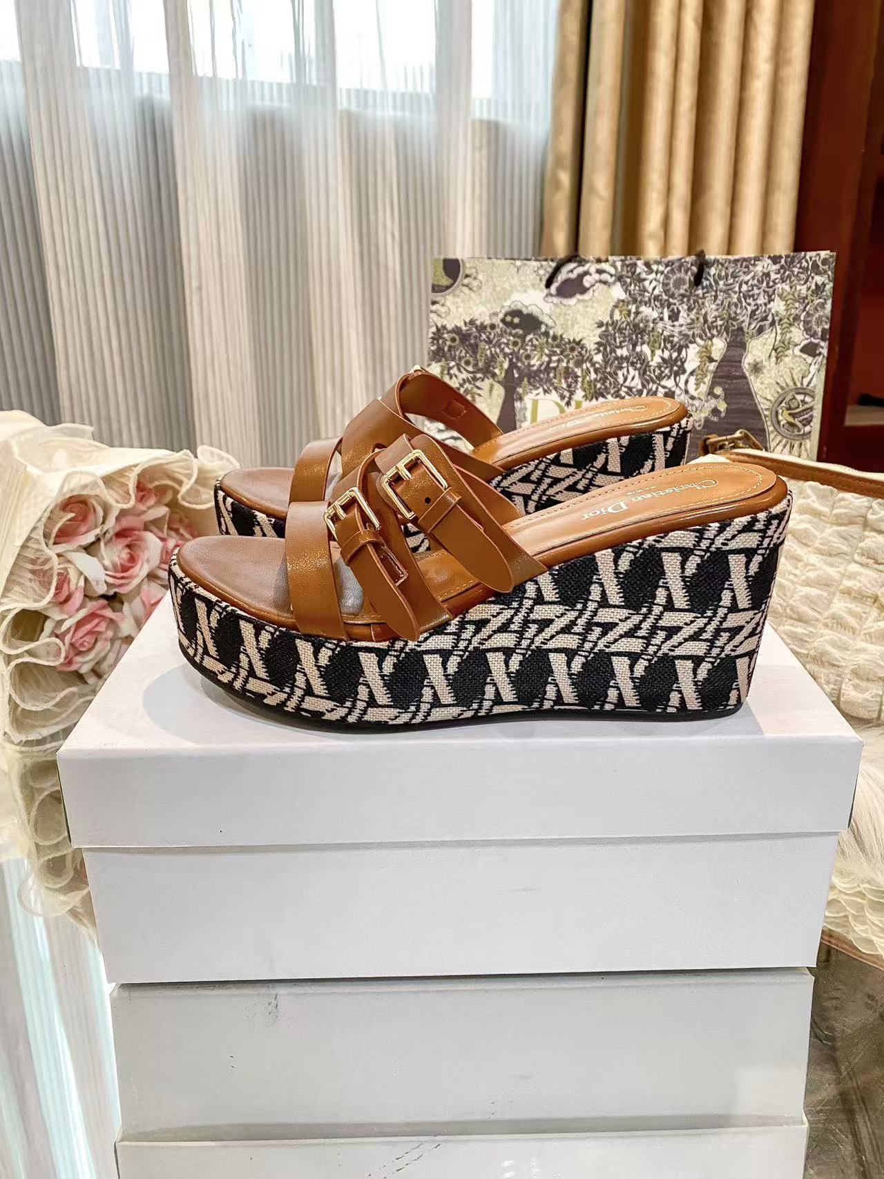 DIOR 滑り止め厚底スリッパ【50％割引+送料無料】