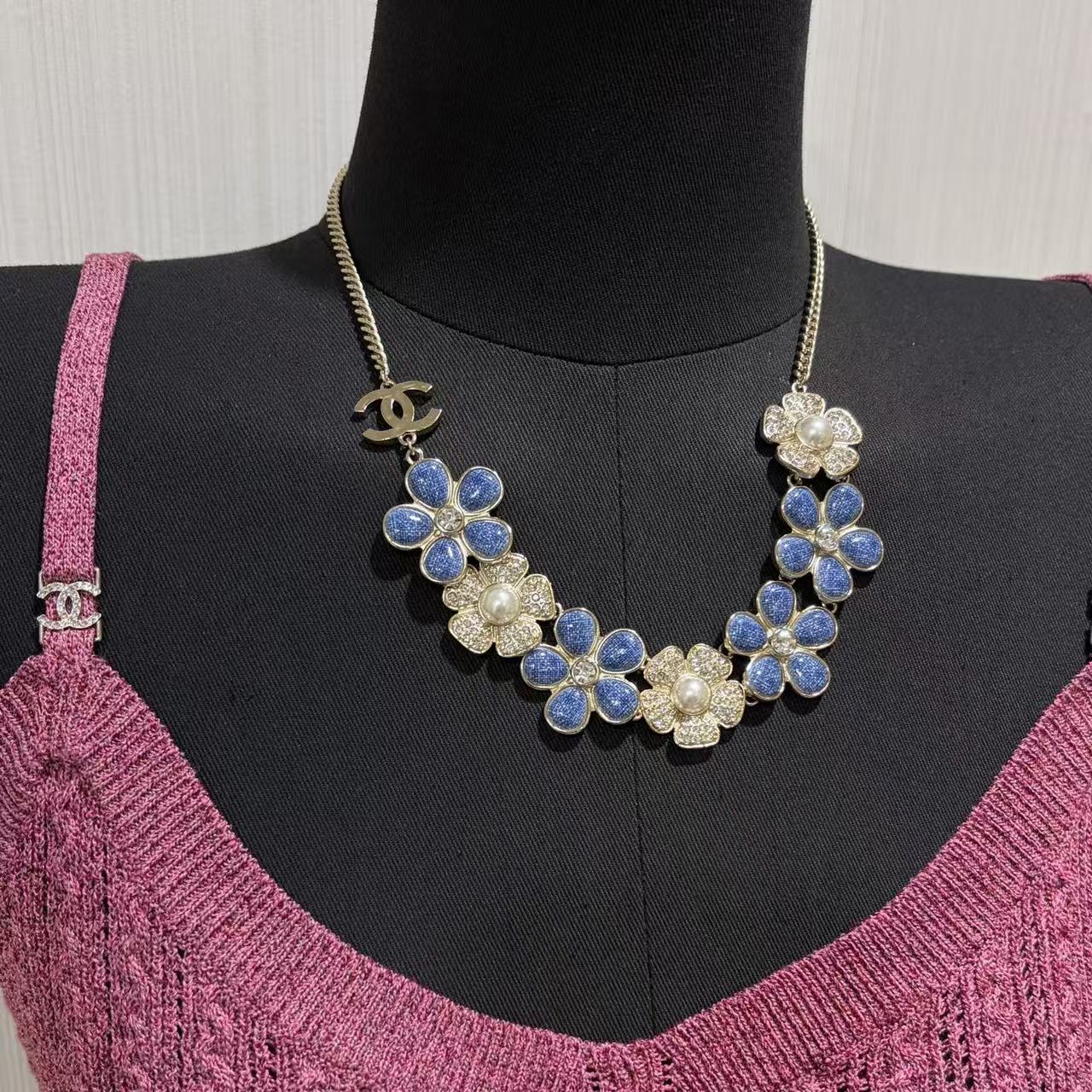CHANE1 ブルーフラワー ダブルC ネックレス【50％割引+送料無料】