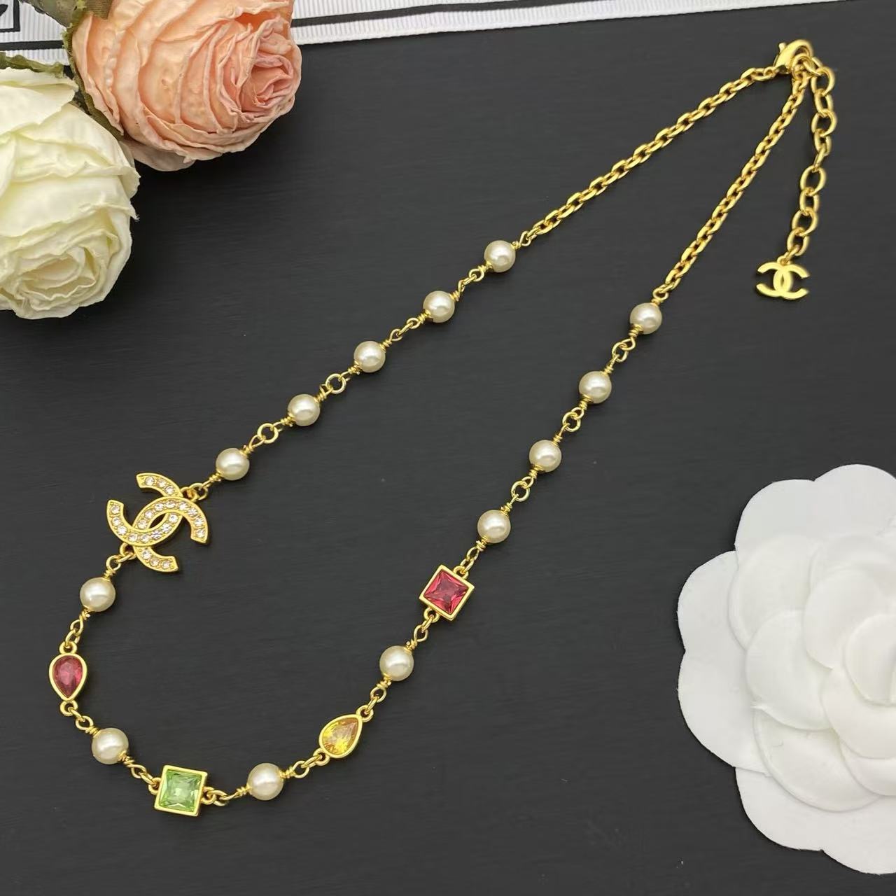 CHANE1 ダブルCパールカラフルネックレス【50％割引+送料無料】