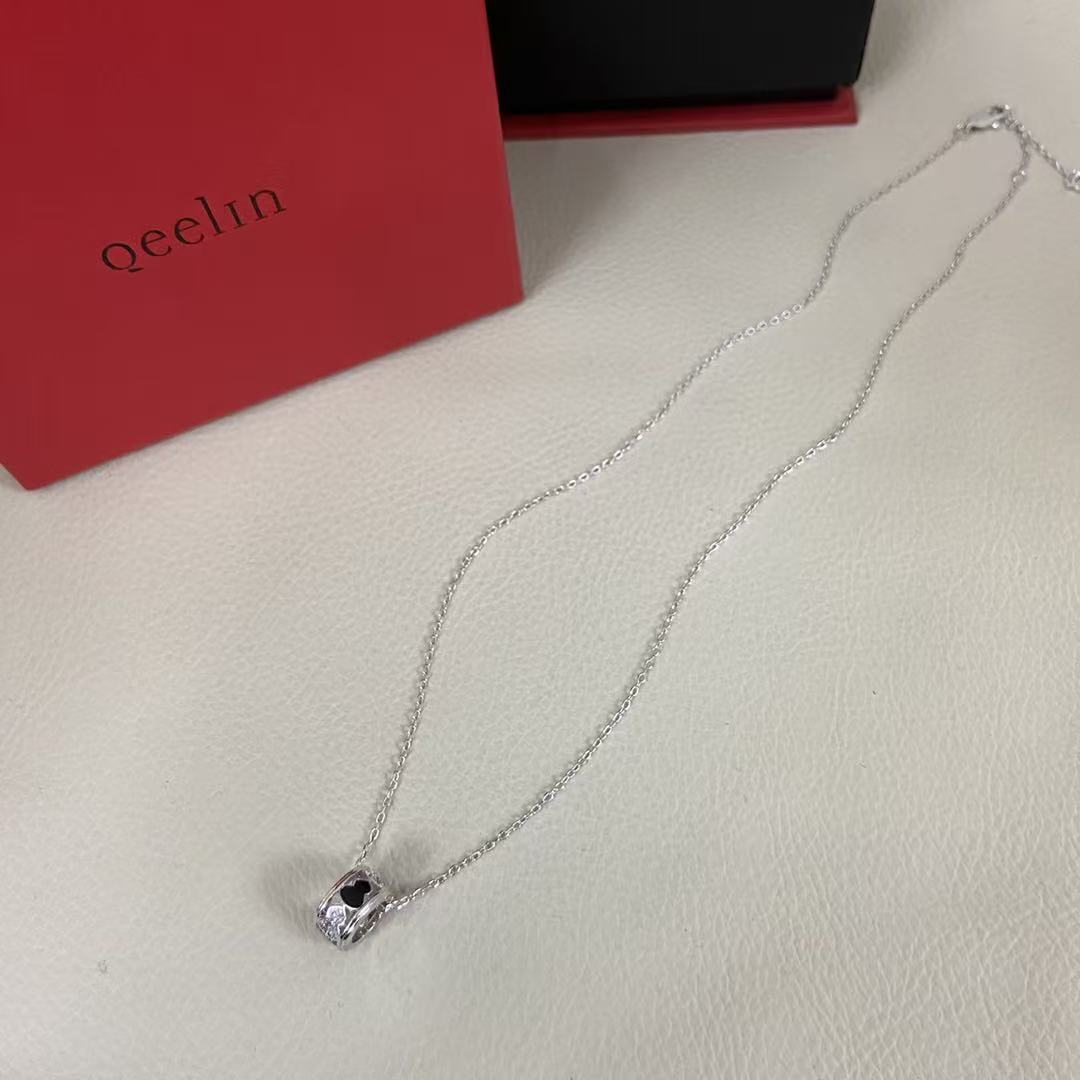 Qeel1n 透かし彫りエナメルひょうたんネックレス ダイヤモンド付き【50％割引+送料無料】