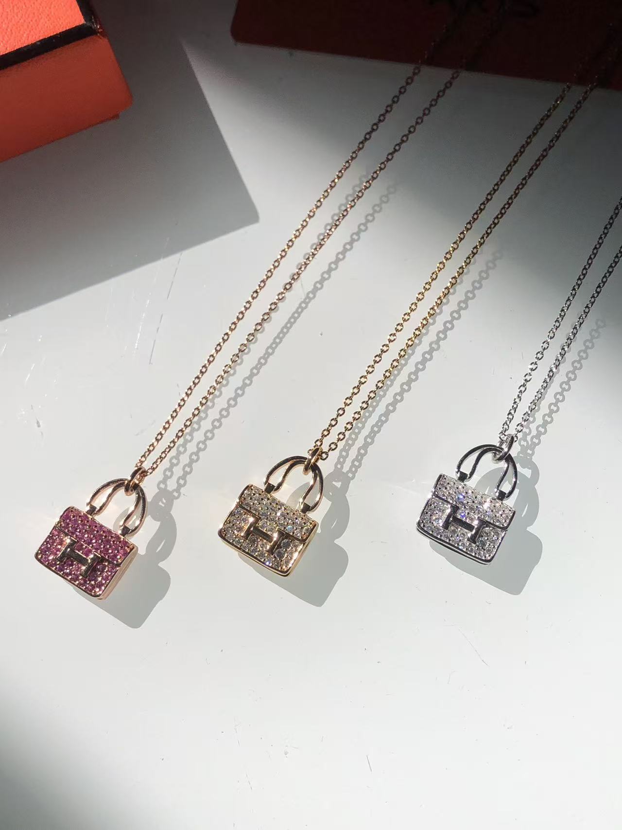 HERME5 ダイヤモンドをちりばめたバッグネックレス【50％割引+送料無料】