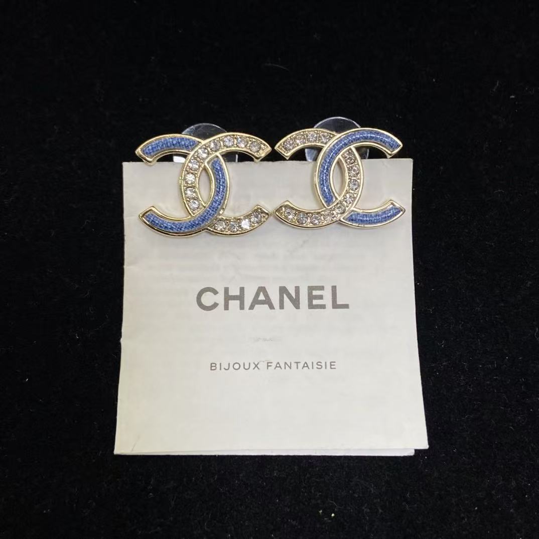 CHANE1 ブルー ダブルC ダイヤモンド スタッドピアス【50％割引+送料無料】