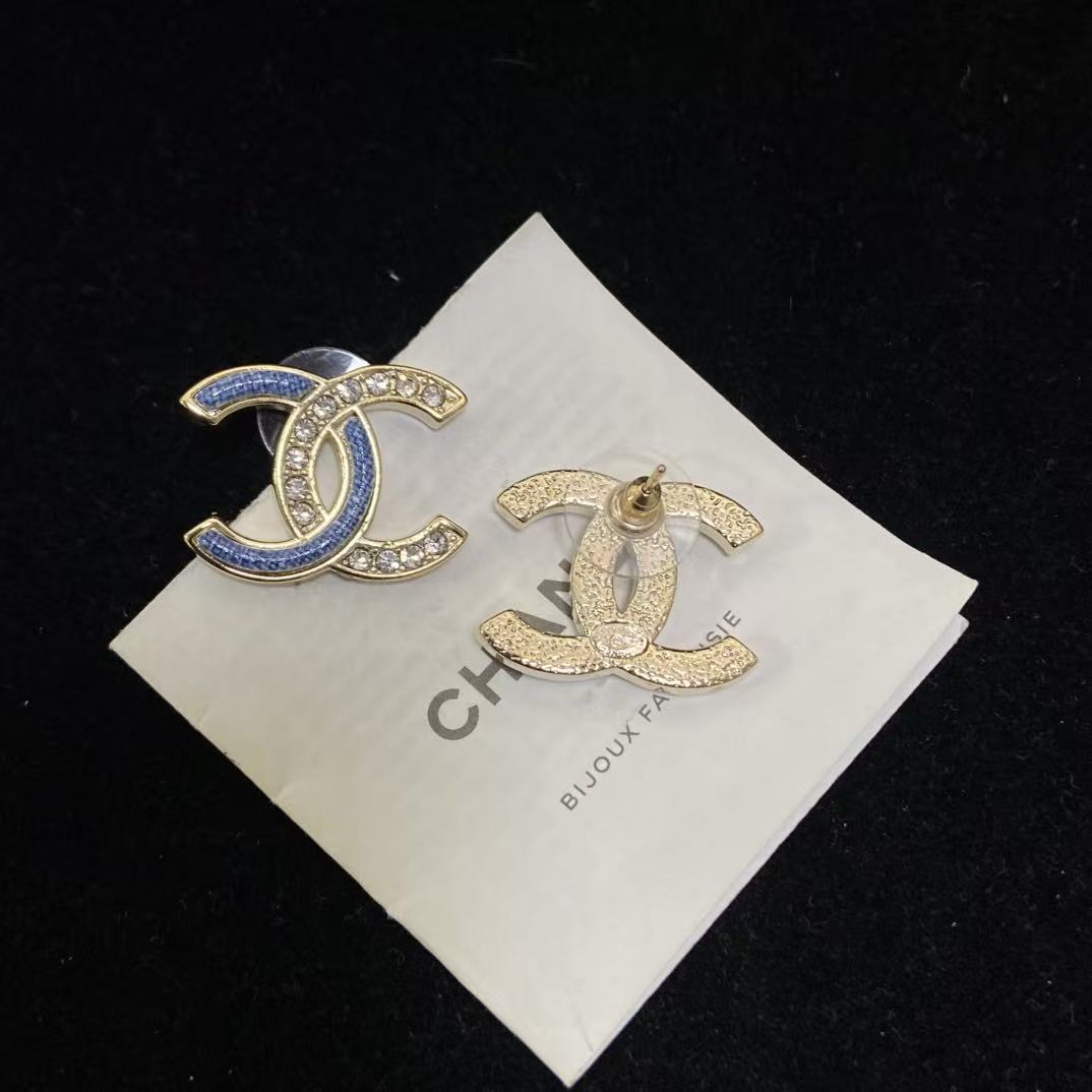 CHANE1 ブルー ダブルC ダイヤモンド スタッドピアス【50％割引+送料無料】