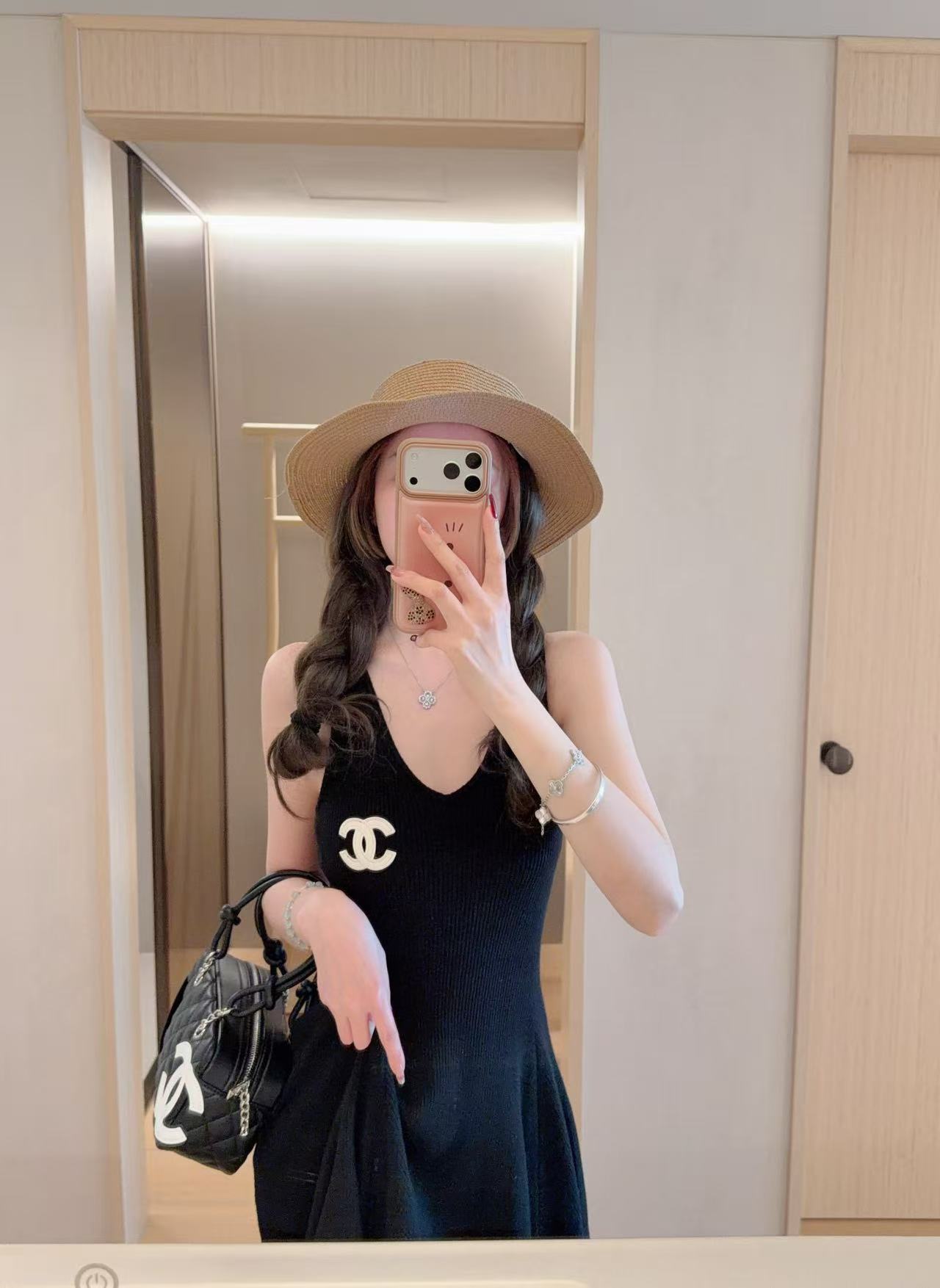 CHANE1 ダブルC ウール ノースリーブ ドレス【50％割引+送料無料】