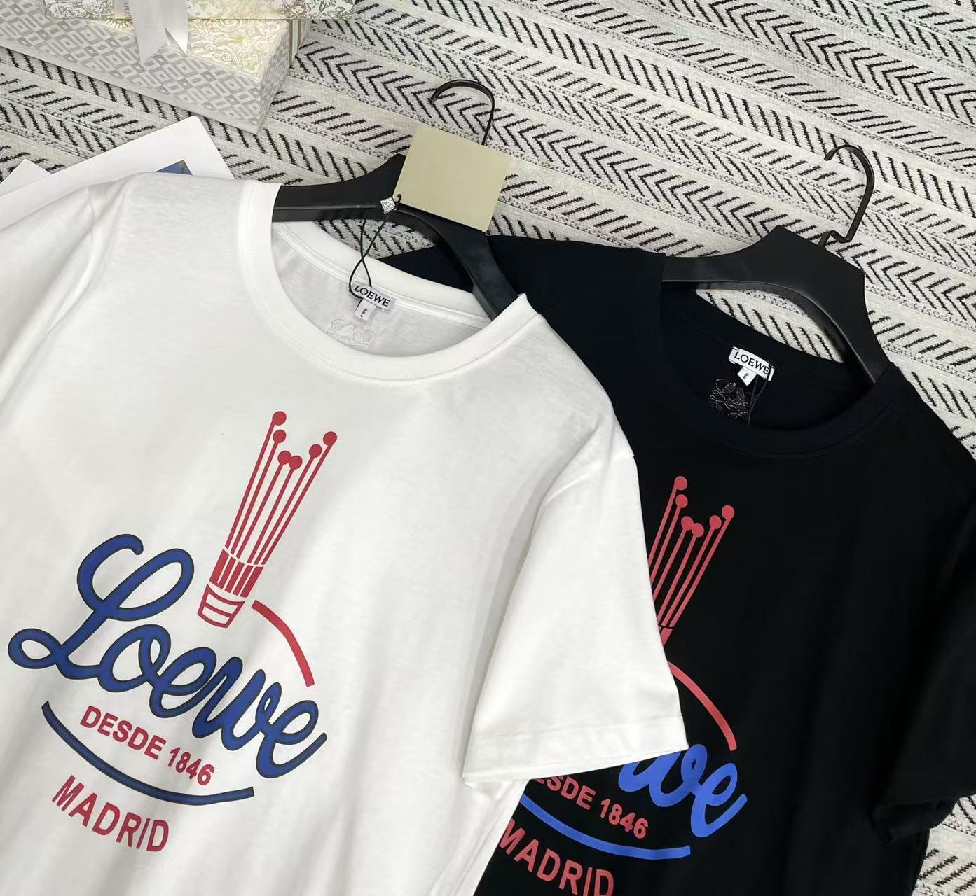 L0WEW グラフィティロゴ レターTシャツ【50％割引+送料無料】