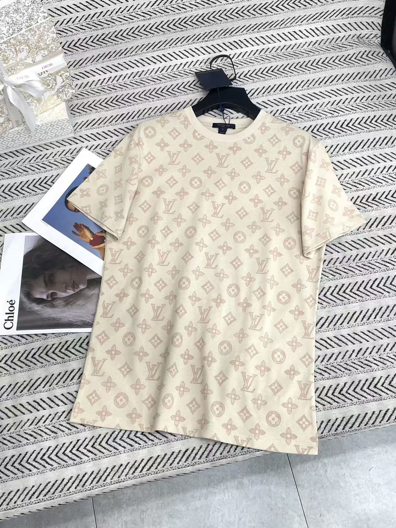 LV 四つ葉のクローバー柄Tシャツ【50％割引+送料無料】